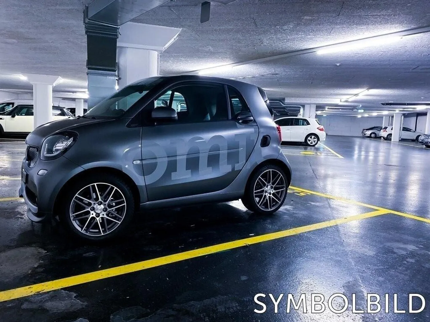 Tiefgaragen Parkplatz in Zürich - Foto 1 von 1