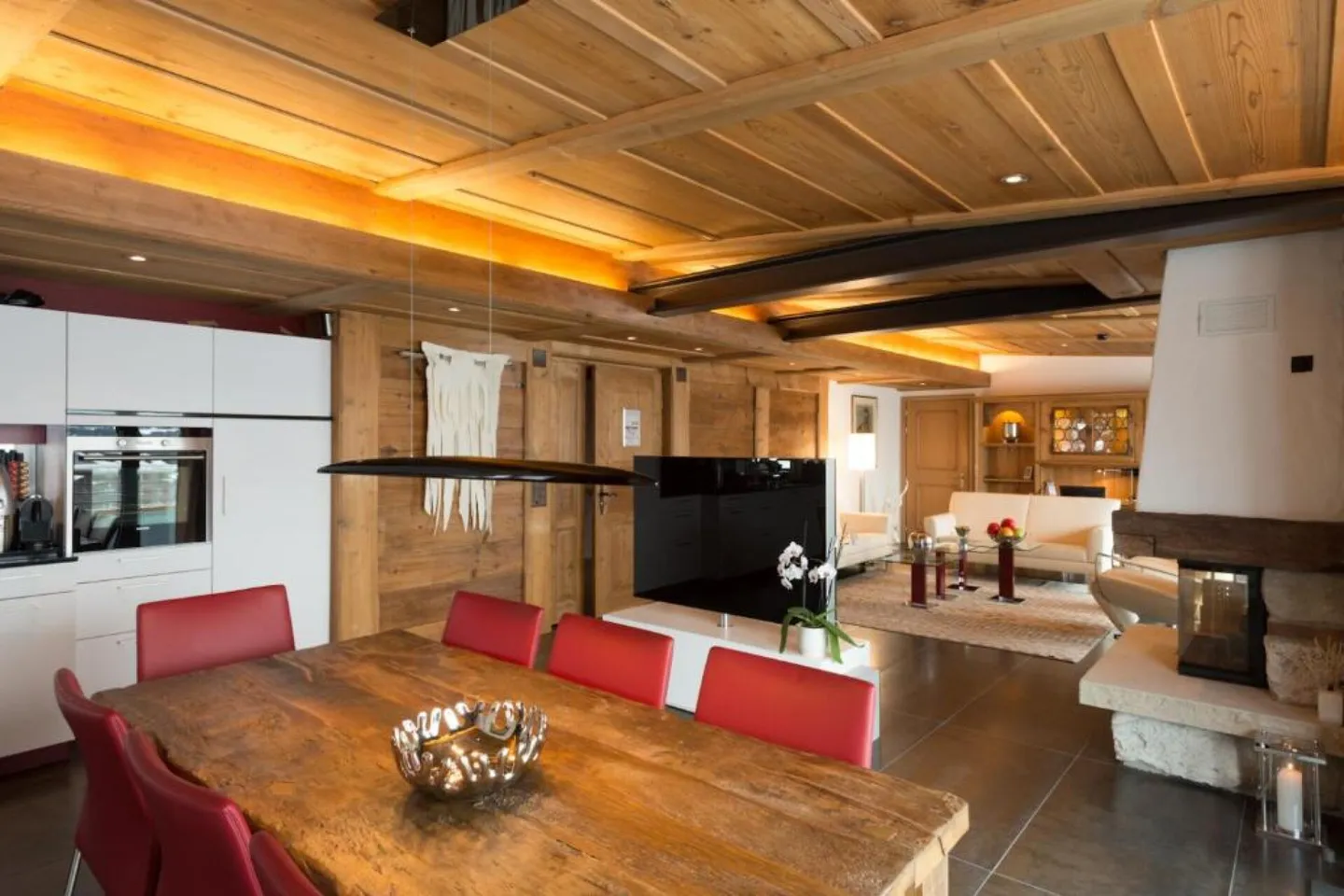 Incantevole Hotel Schönegg nel punto turistico di Wengen. - Foto 3 di 10