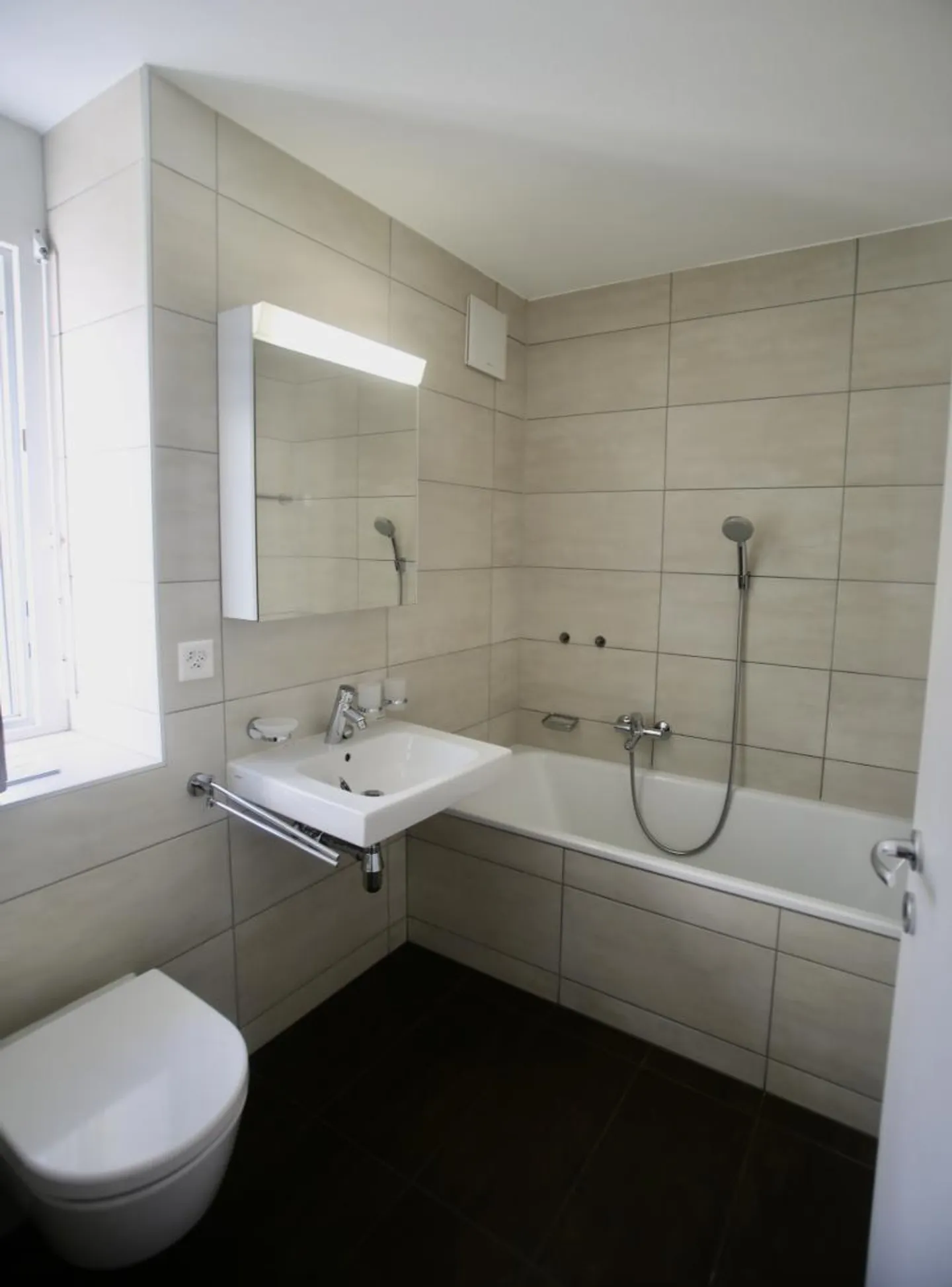 Casa Bifamiliare Moderna con Vista - Foto 12 di 18