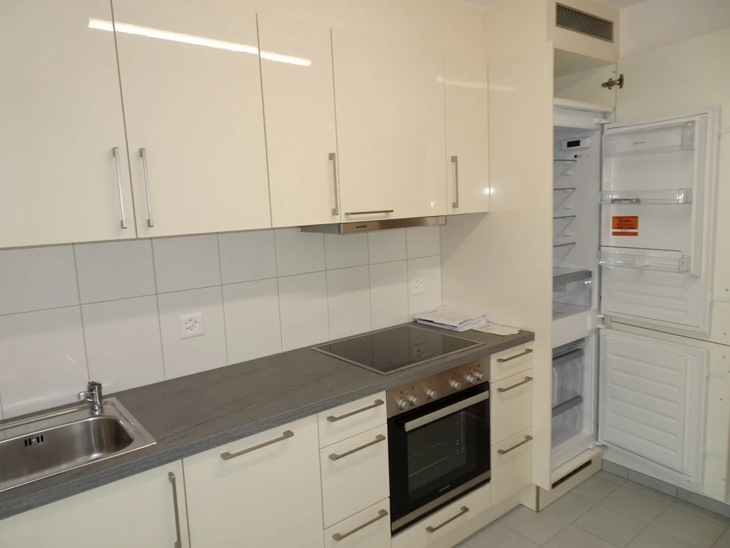 Appartamento 3 locali, luminoso, balcone soleggiato, centrale - Foto 5 di 8