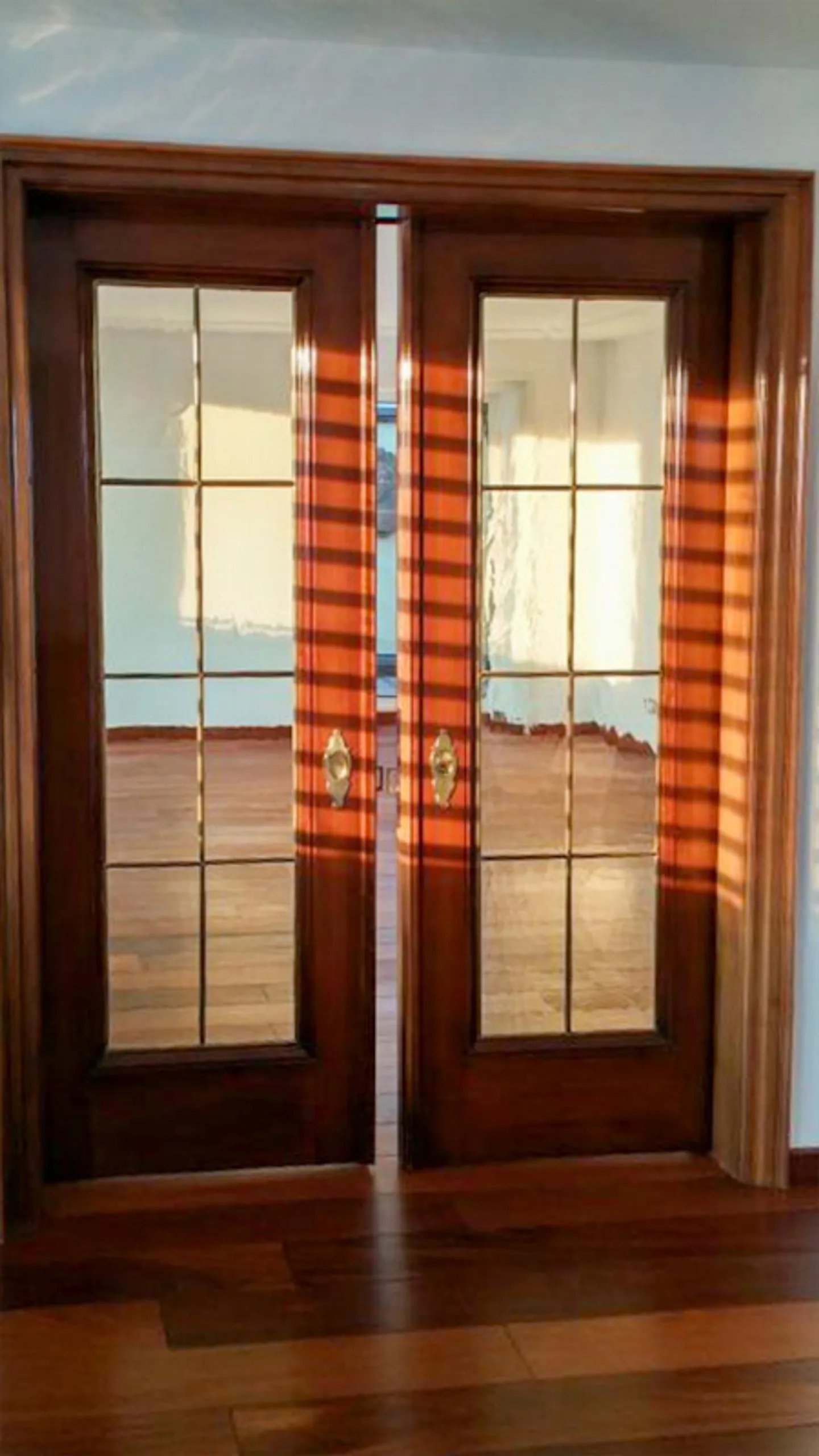 Light-flooded attic apartment with breathtaking lake and mountain views - Photo 6 of 12