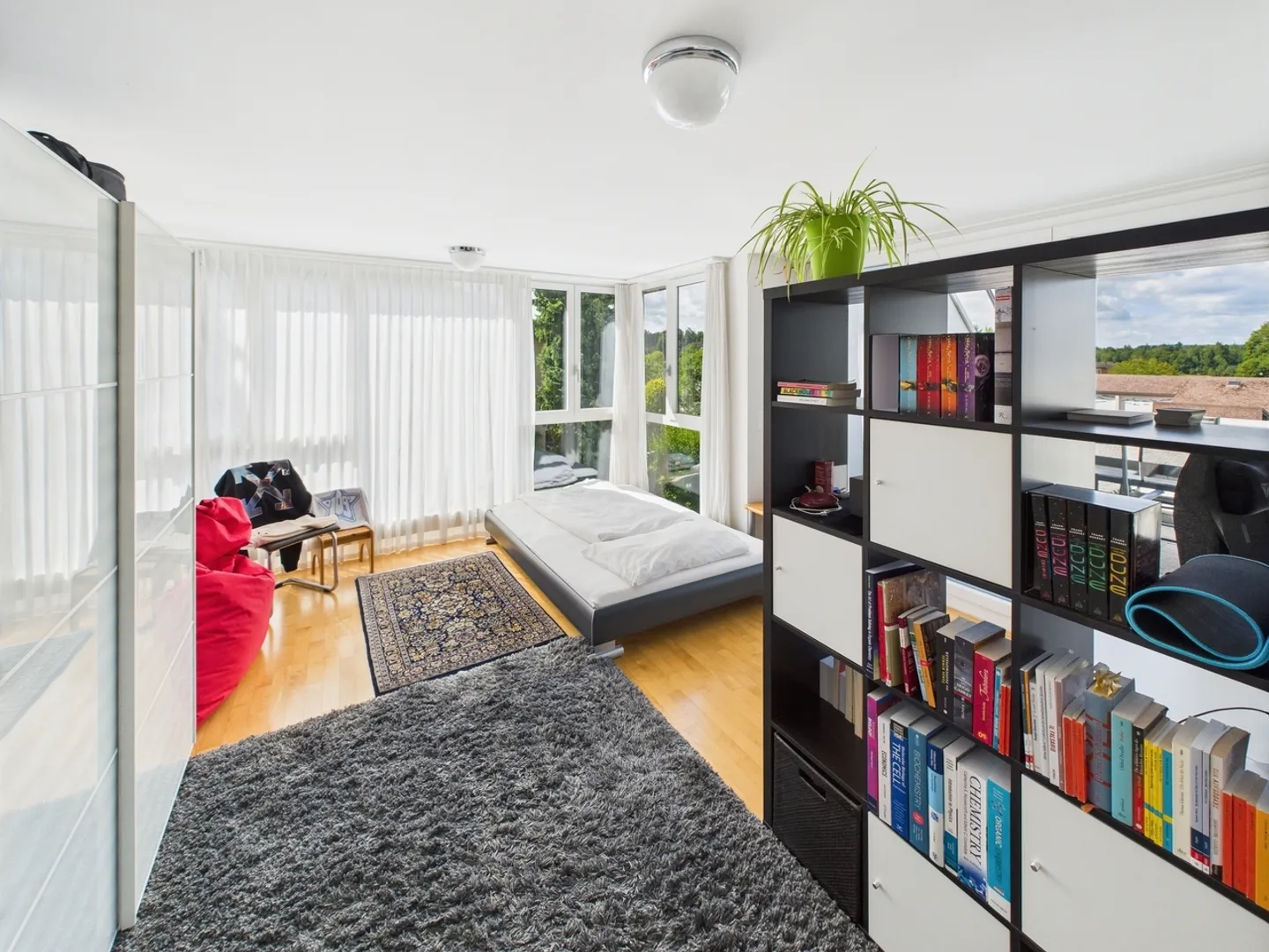 Ampio appartamento attico di 5,5 locali con accesso in ascensore, Nürensdorf - Foto 5 di 13