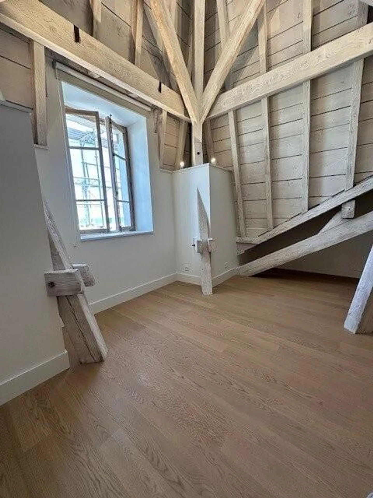 Be the first tenants of this unique 3.5-room apartment under the train station hall! - Photo 6 of 11