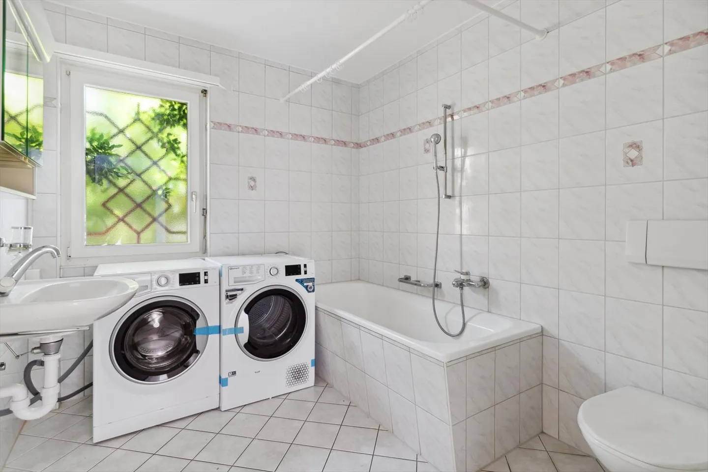 Apartment for rent - Photo 3 of 7