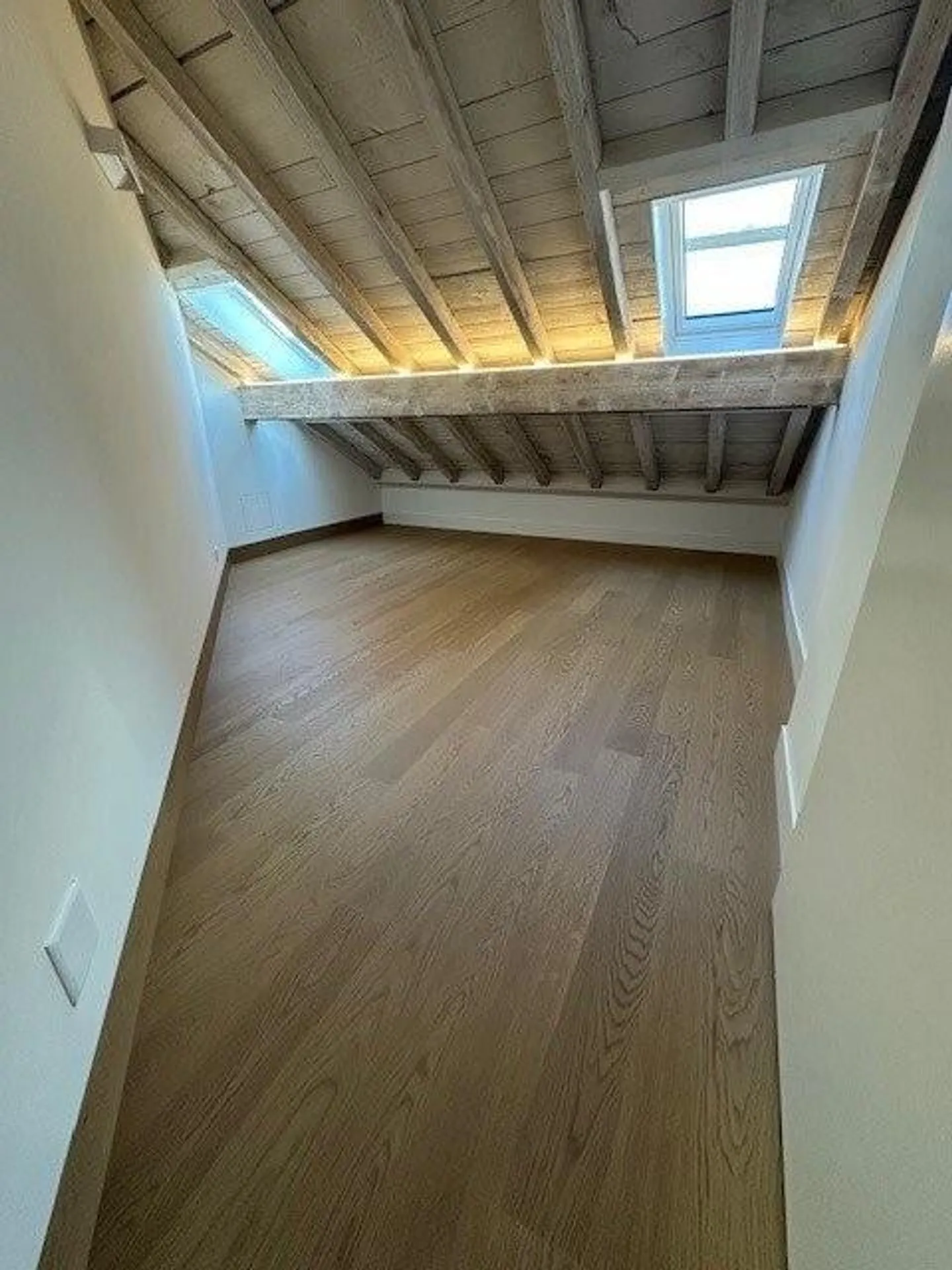 Be the first tenants of this unique 3.5-room apartment under the train station hall! - Photo 11 of 11