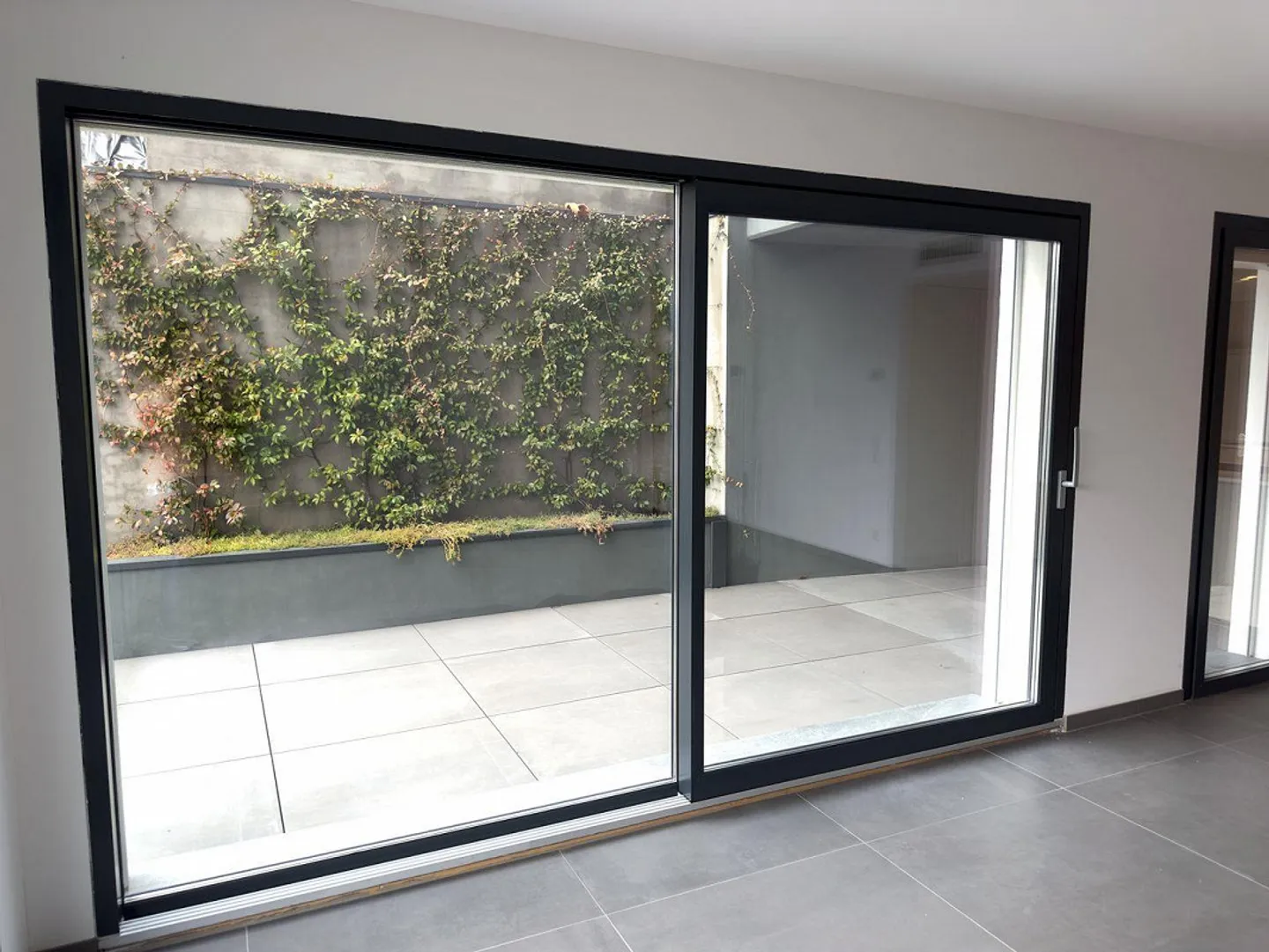 Appartement spacieux 1 chambre avec terrasse dans une nouvelle résidence suisse ... - Photo 4 sur 12