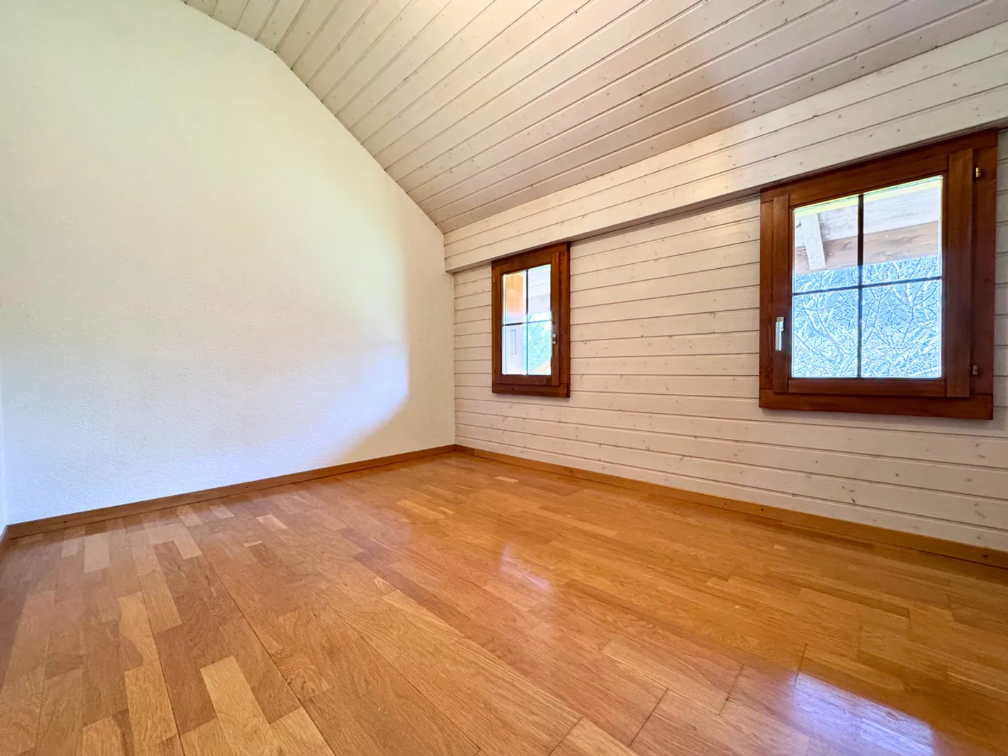 Charming House for Sale in St-Maurice - Photo 12 of 14