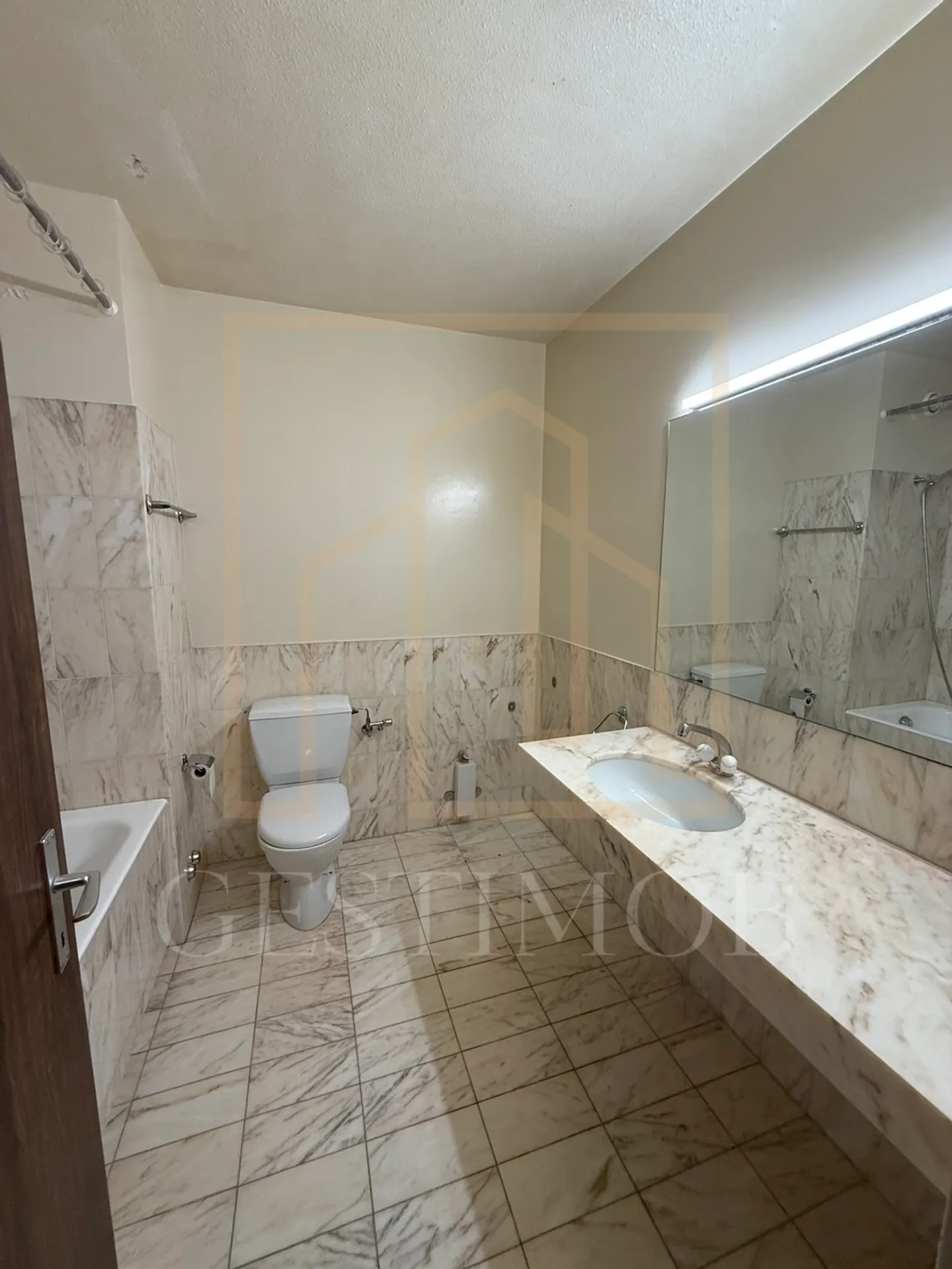 Appartamento luminoso 3 locali - Foto 1 di 11