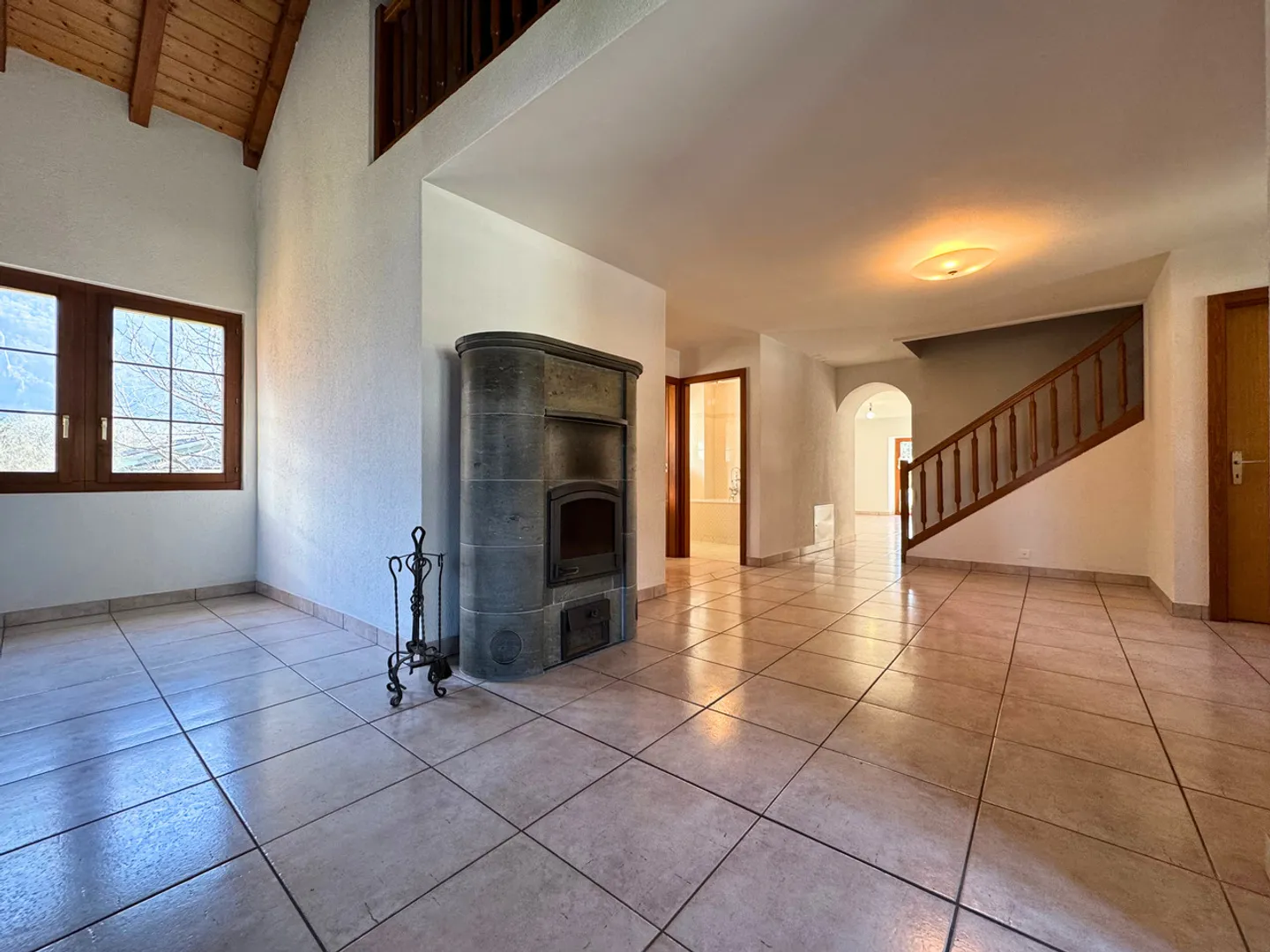Charming House for Sale in St-Maurice - Photo 4 of 14