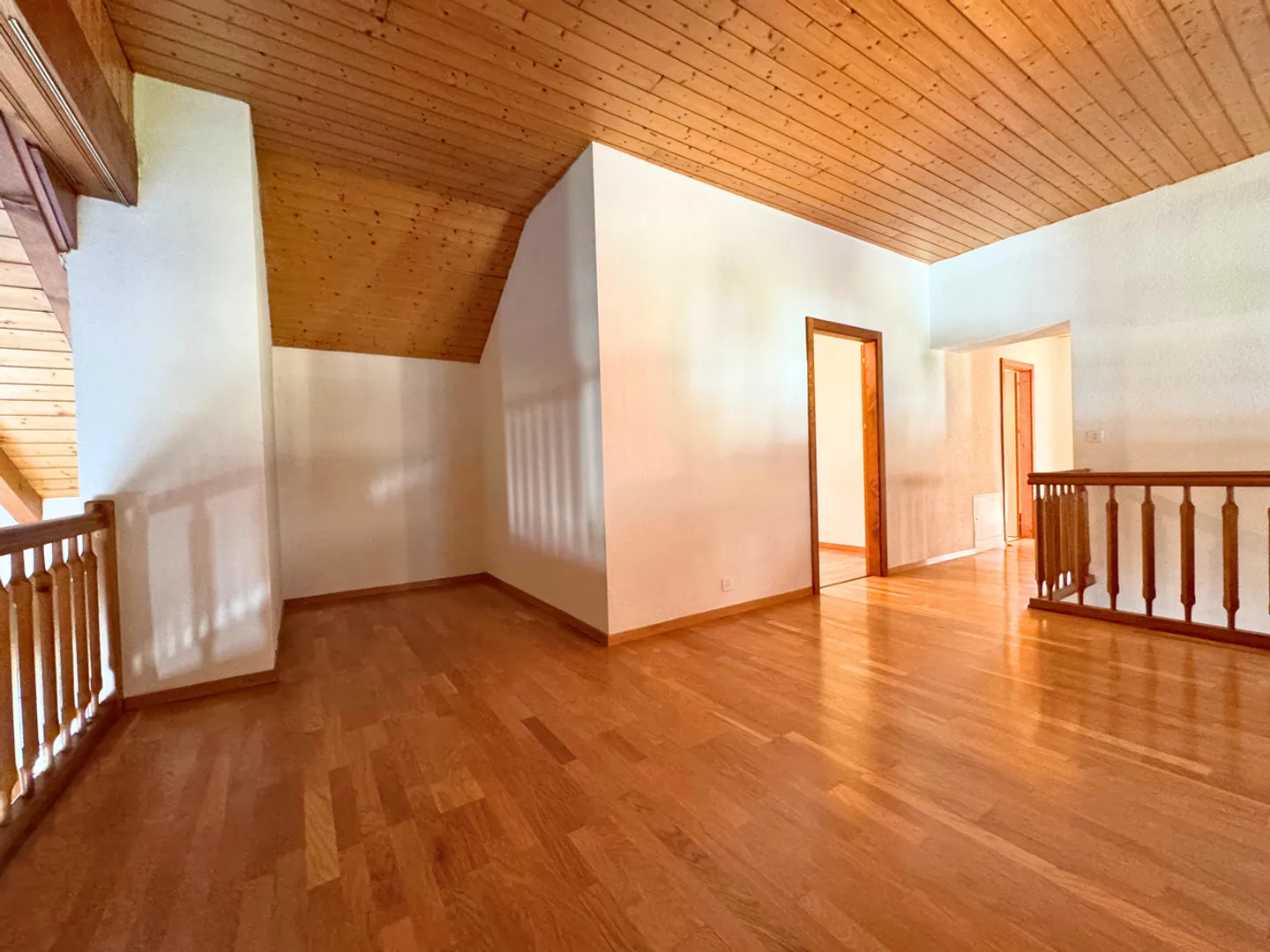 Charming House for Sale in St-Maurice - Photo 11 of 14