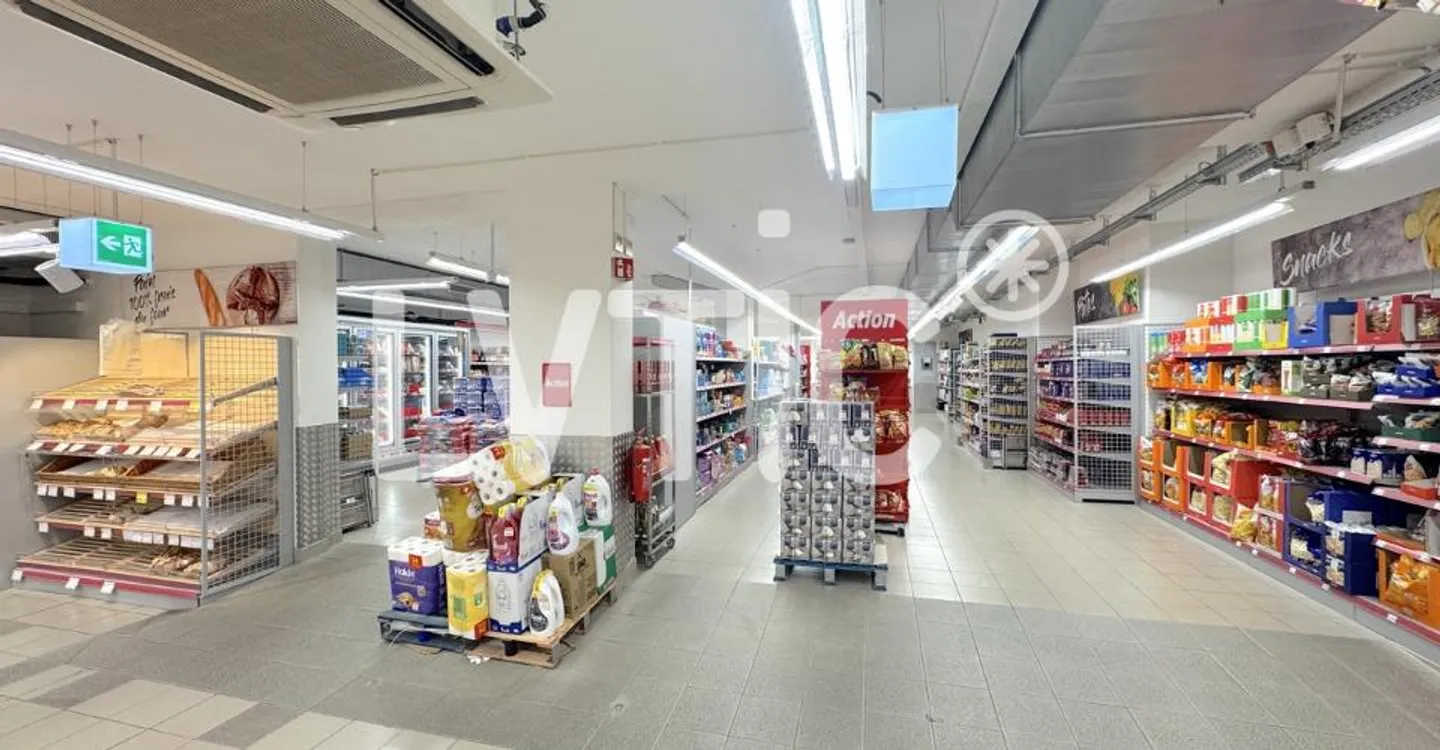 Espace Commercial à Martigny - Photo 1 sur 12