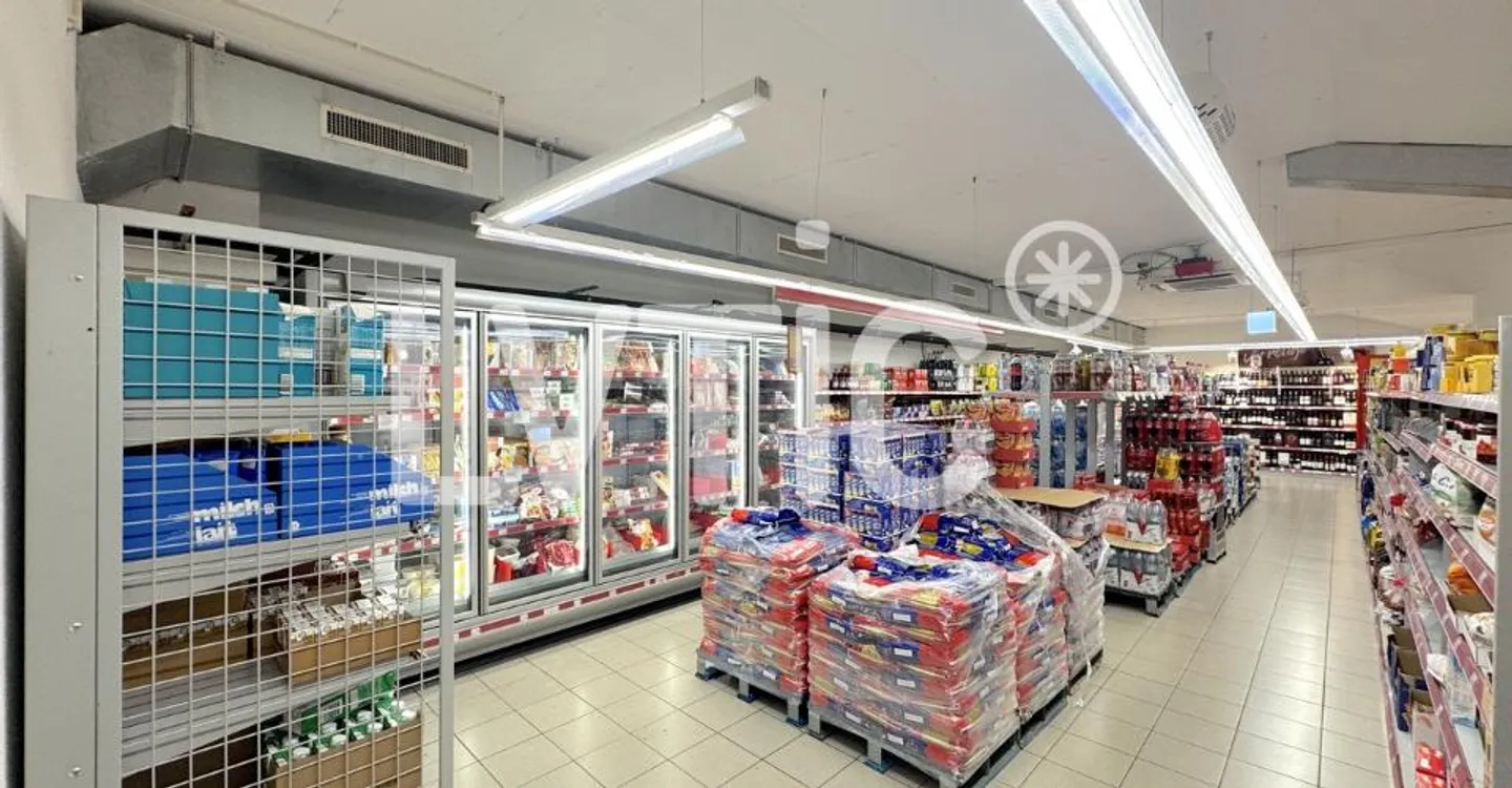 Espace Commercial à Martigny - Photo 2 sur 12