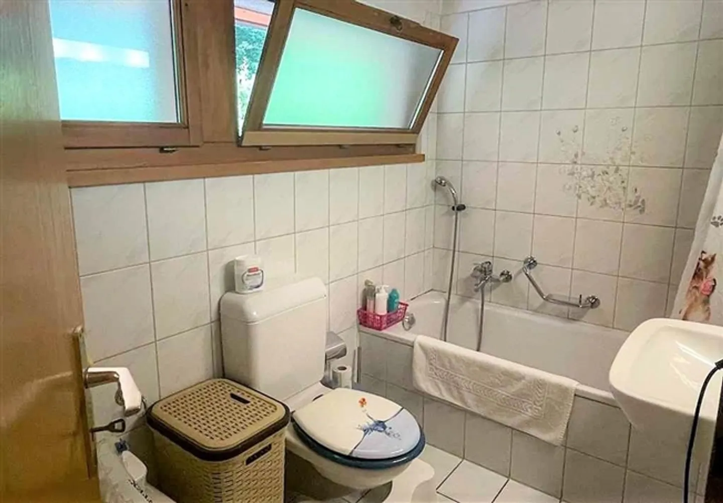 «Casa su 3 livelli con giardino» - Foto 11 di 20