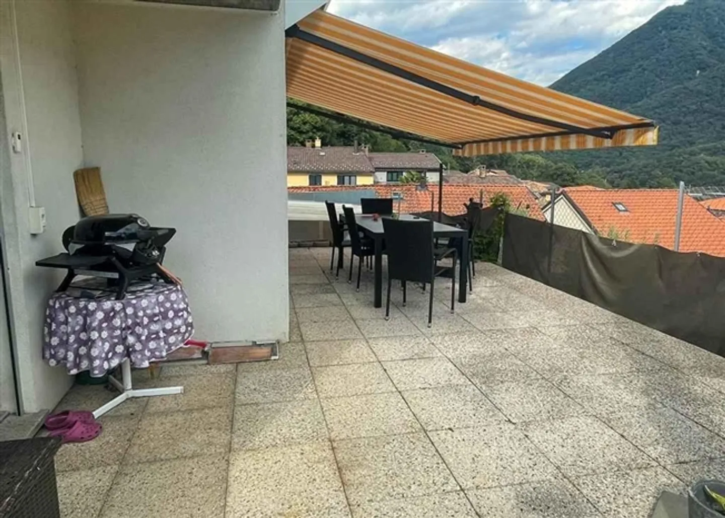 «Casa su 3 livelli con giardino» - Foto 14 di 20