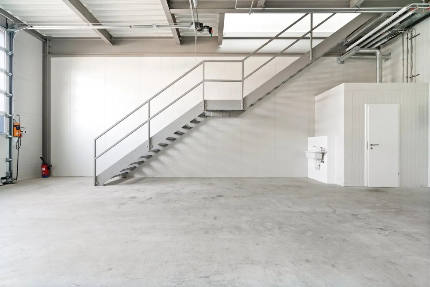 Commerce 2 pièces - Photo 7 of 18