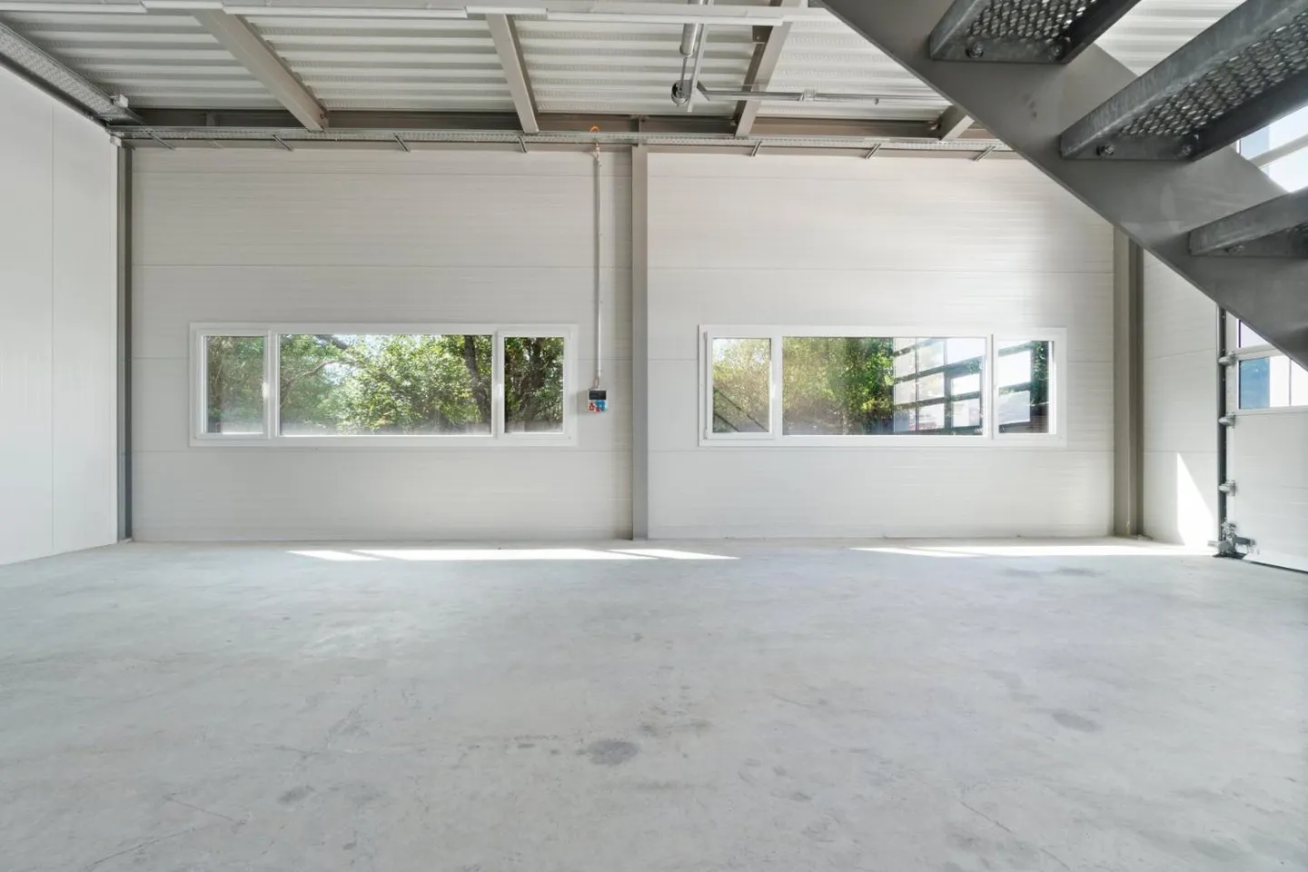 Commerce 2 pièces - Photo 13 of 18