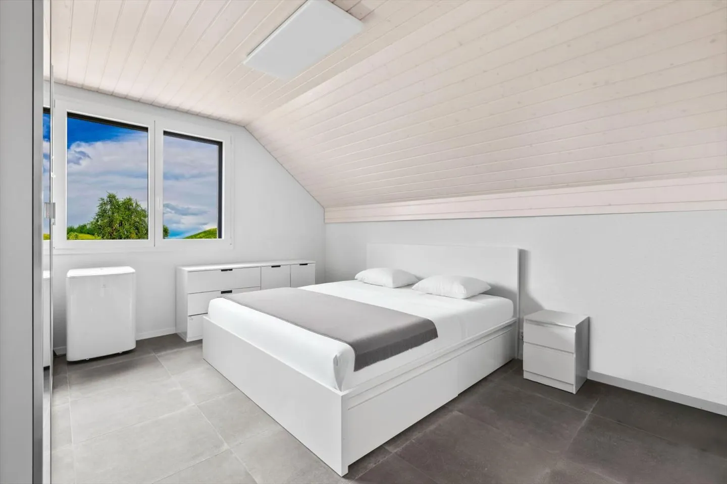 Detached 5.5 room villa in La Tour-de-Trême - Photo 9 of 9