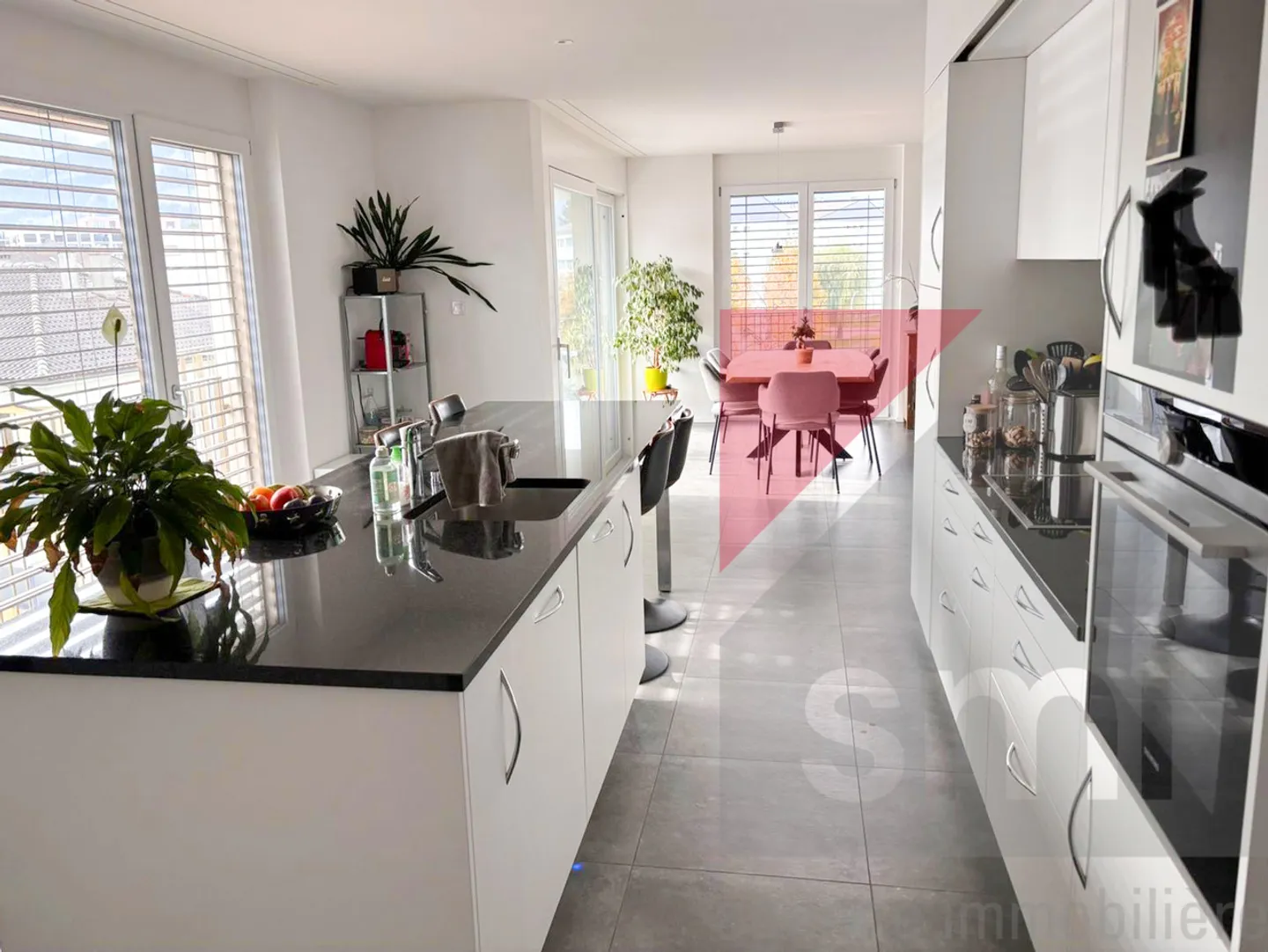 Very nice 4.5 room apartment in the center of Bulle, superb sunlight! - Photo 1 of 10