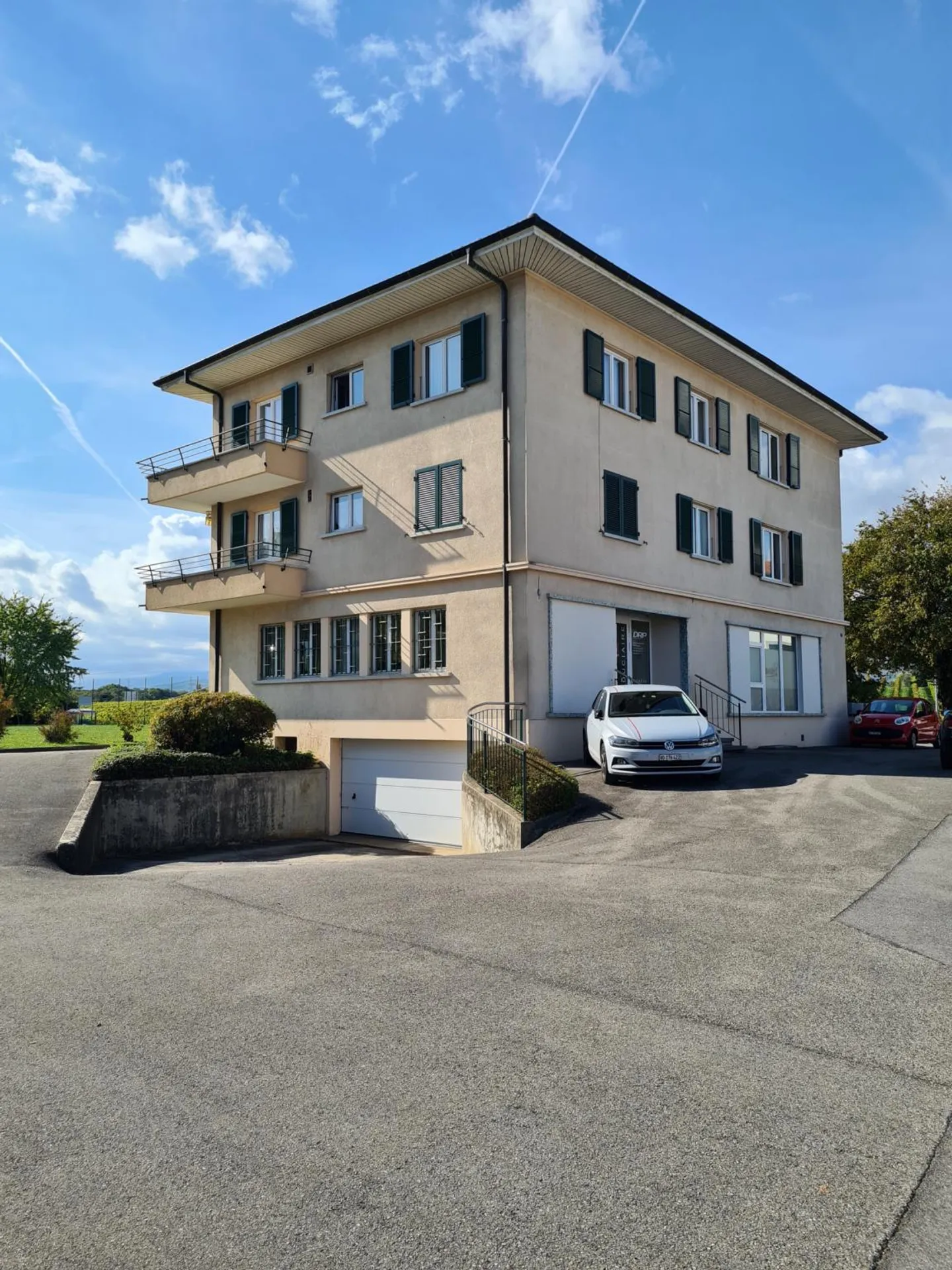 Gewerbefläche in Eysins - Foto 2 von 4