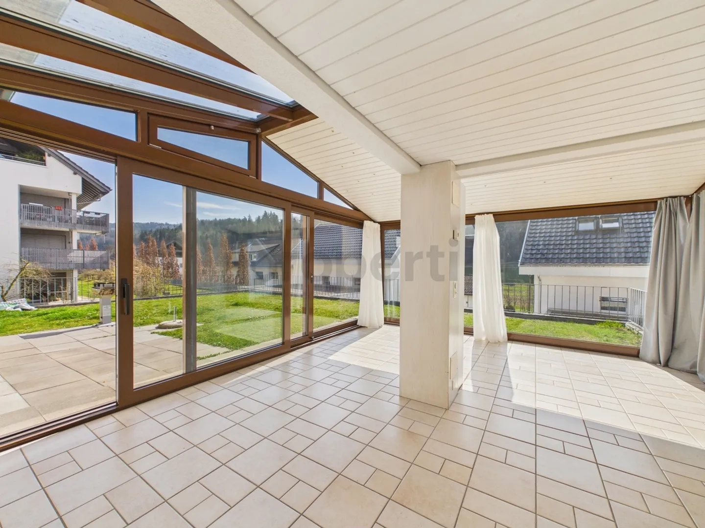 Residential idyll with garden & winter garden 3.5-room apartment - Photo 1 of 13