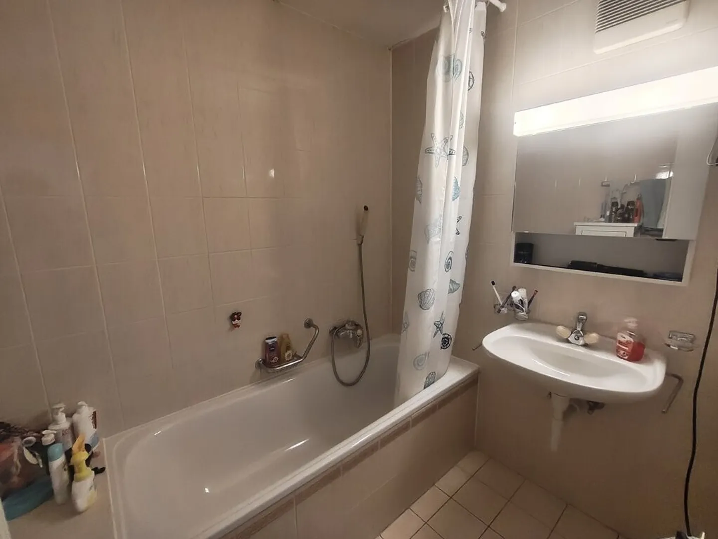 Charmant Appartement en Zone Calme - Photo 6 sur 8