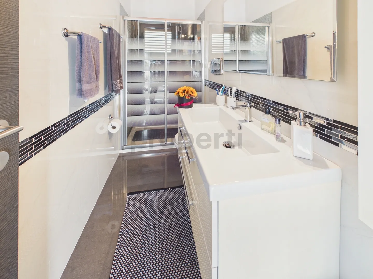 Maison individuelle élégante de 5,5 pièces avec patio à Lodrino - Riviera - Photo 11 sur 13
