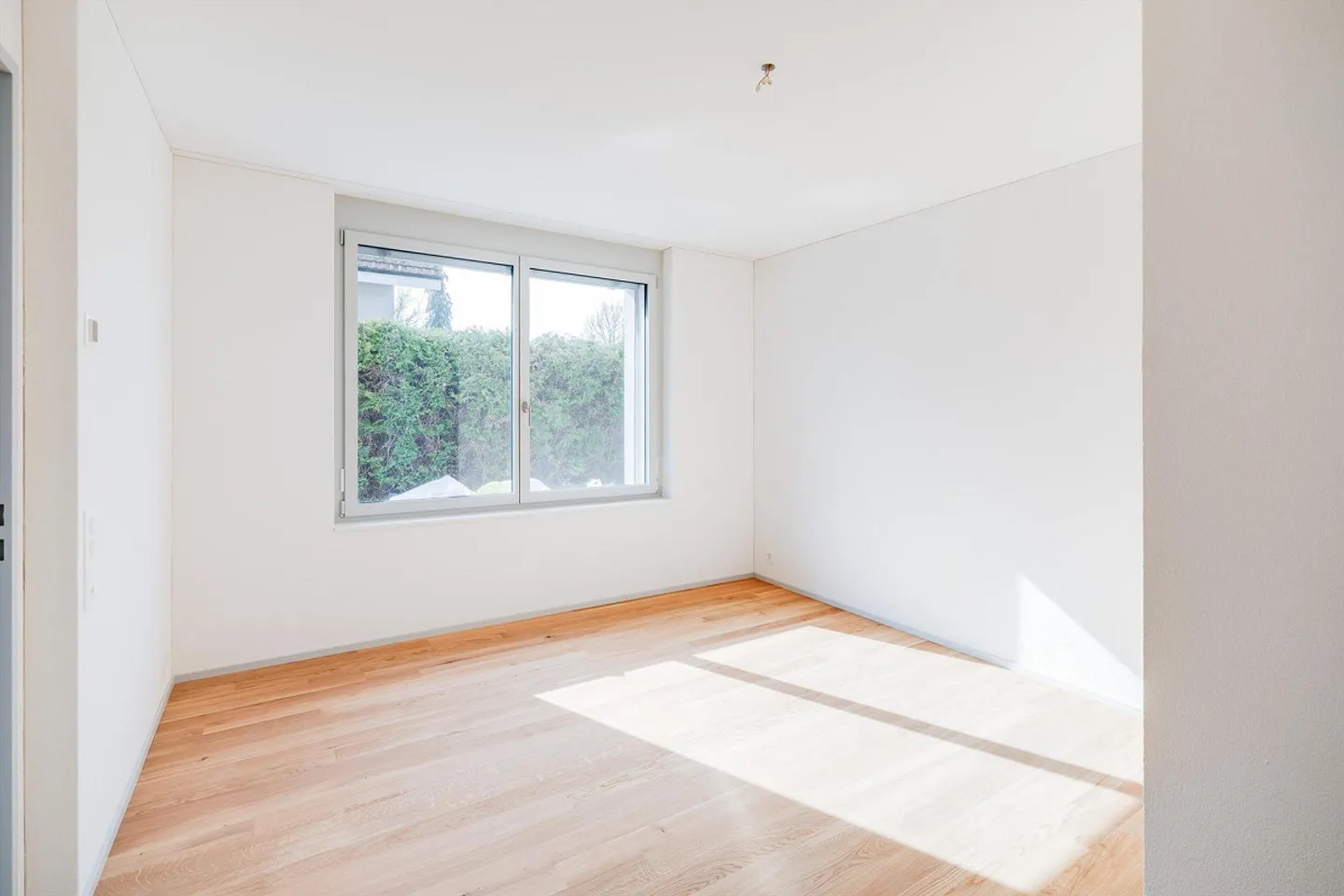 4.5 Room Apartment in Worben - Photo 5 of 8