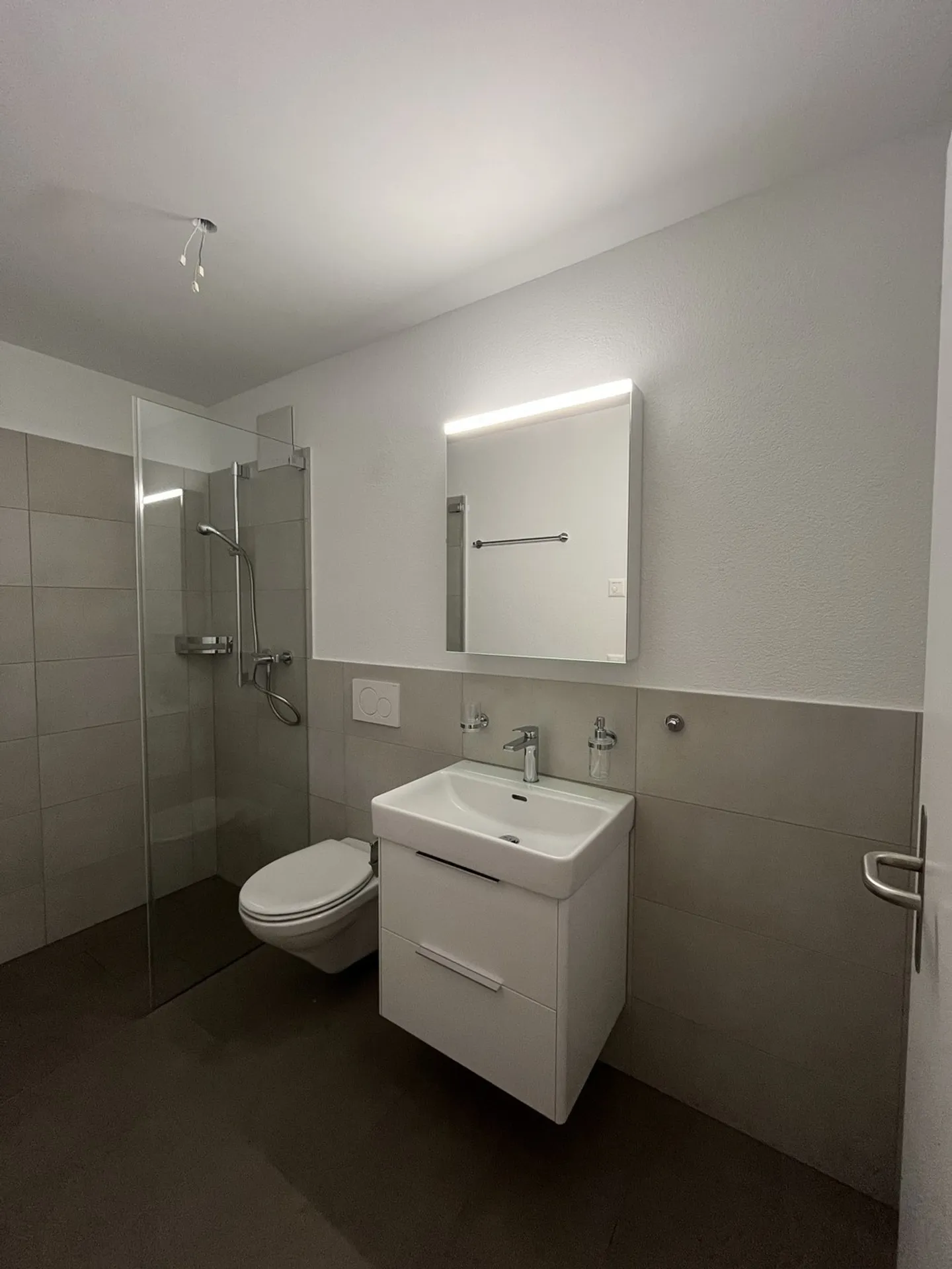 Spacious apartment in Greenside - modern living in a quiet location - Photo 6 of 15