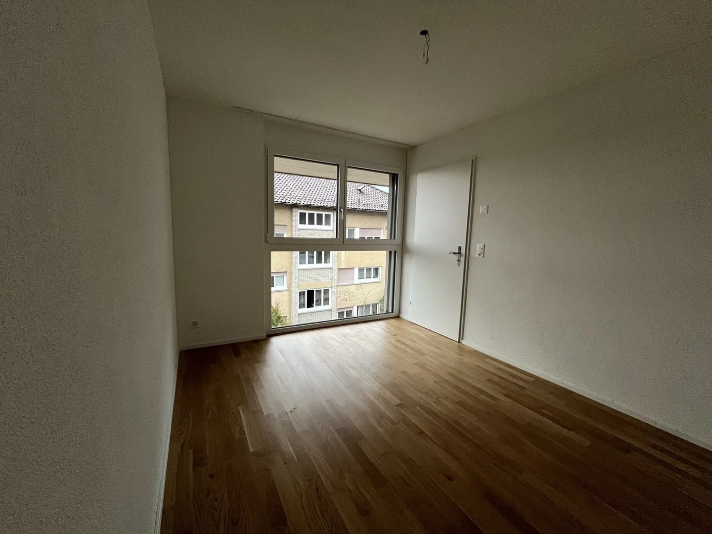Spacious apartment in Greenside - modern living in a quiet location - Photo 9 of 15
