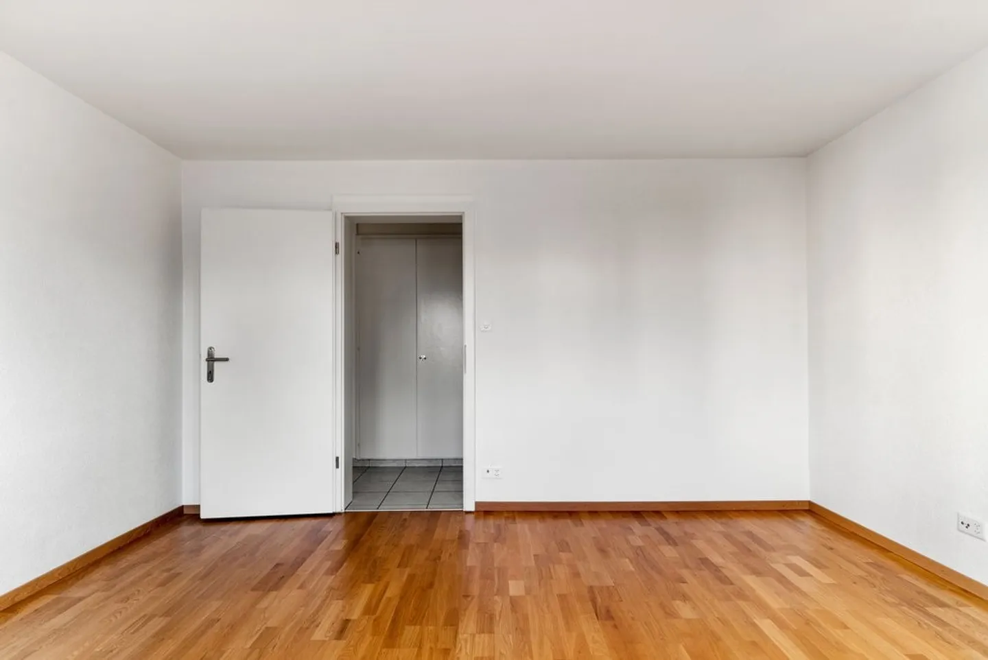 On the 3rd floor with a large balcony - Photo 4 of 9