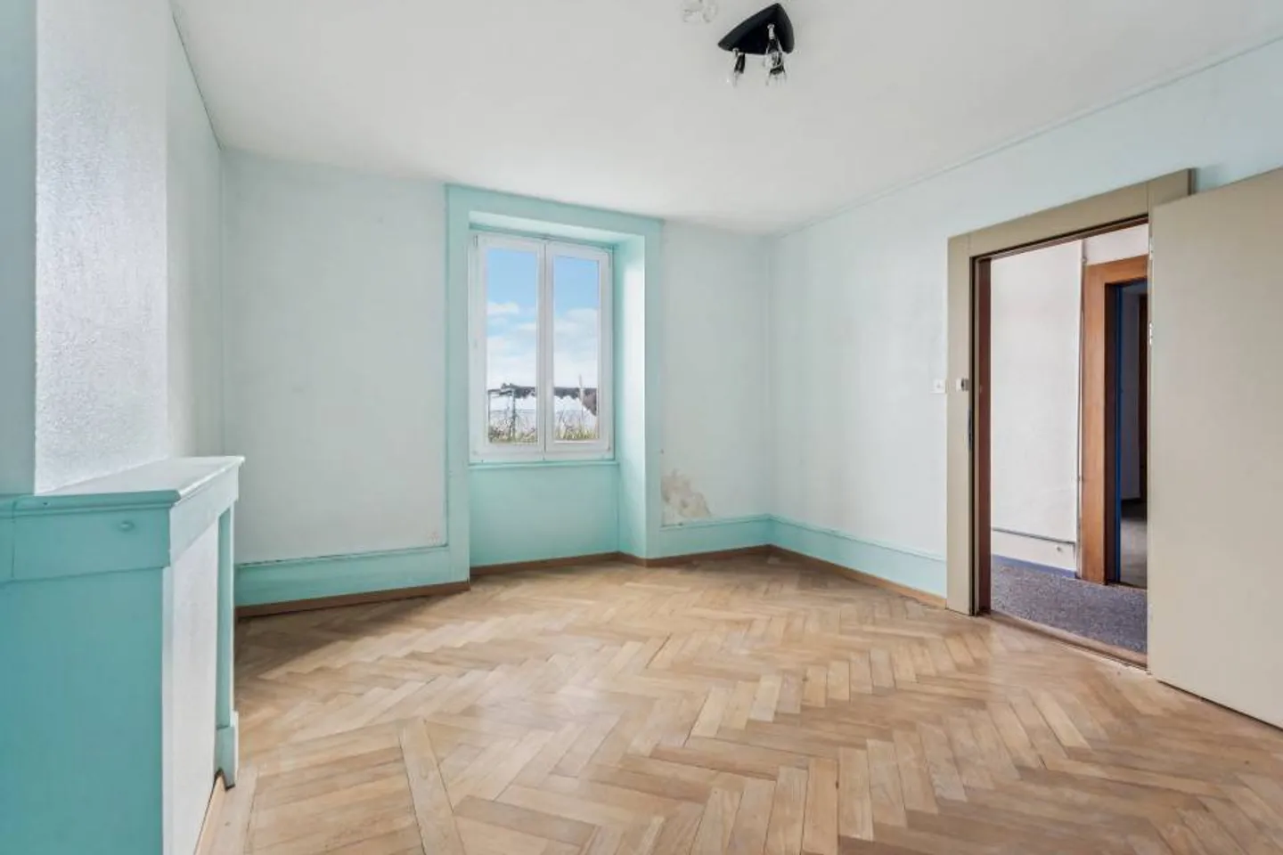 A rare panorama, immense potential, an address that cannot be replaced - Photo 2 of 13