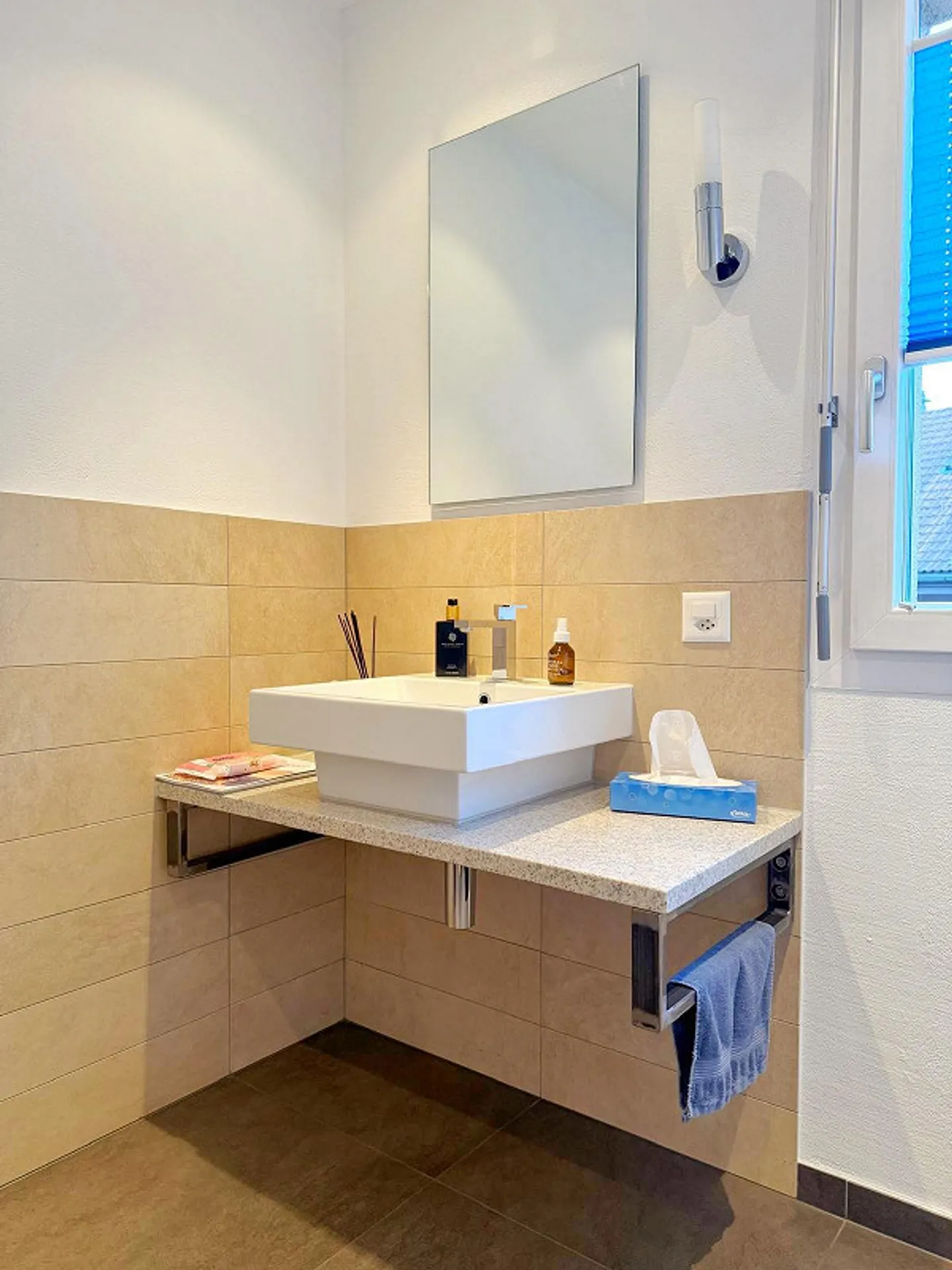 Freistehendes Einfamilienhaus mit grossem Garten - Foto 6 von 9