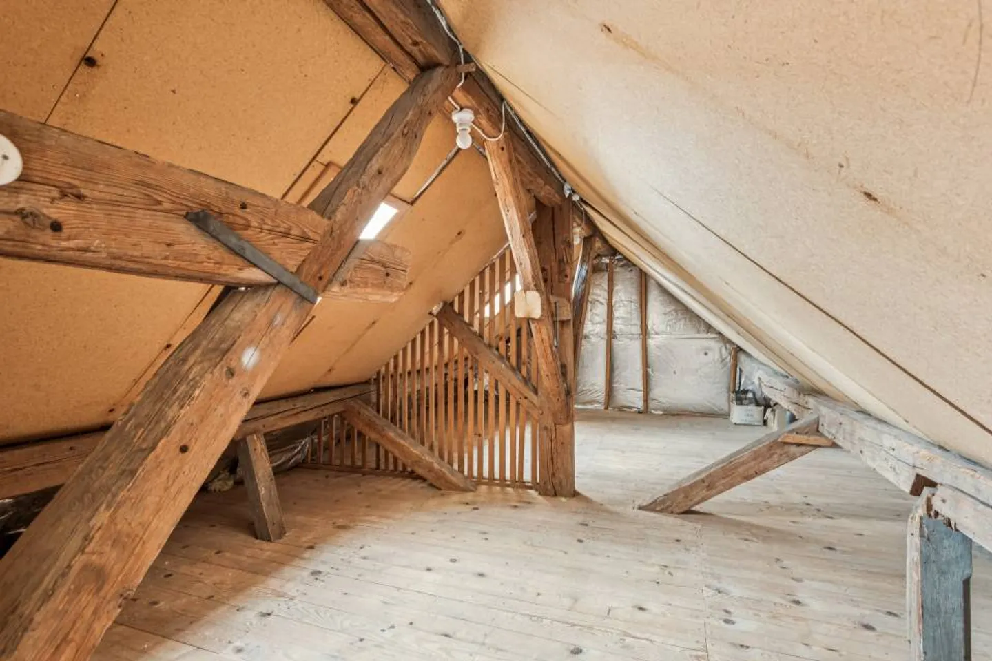 A rare panorama, immense potential, an address that cannot be replaced - Photo 8 of 13