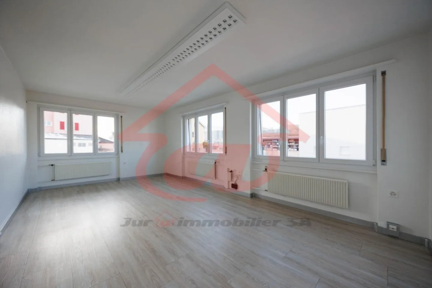 2-room apartment - Photo 1 of 16