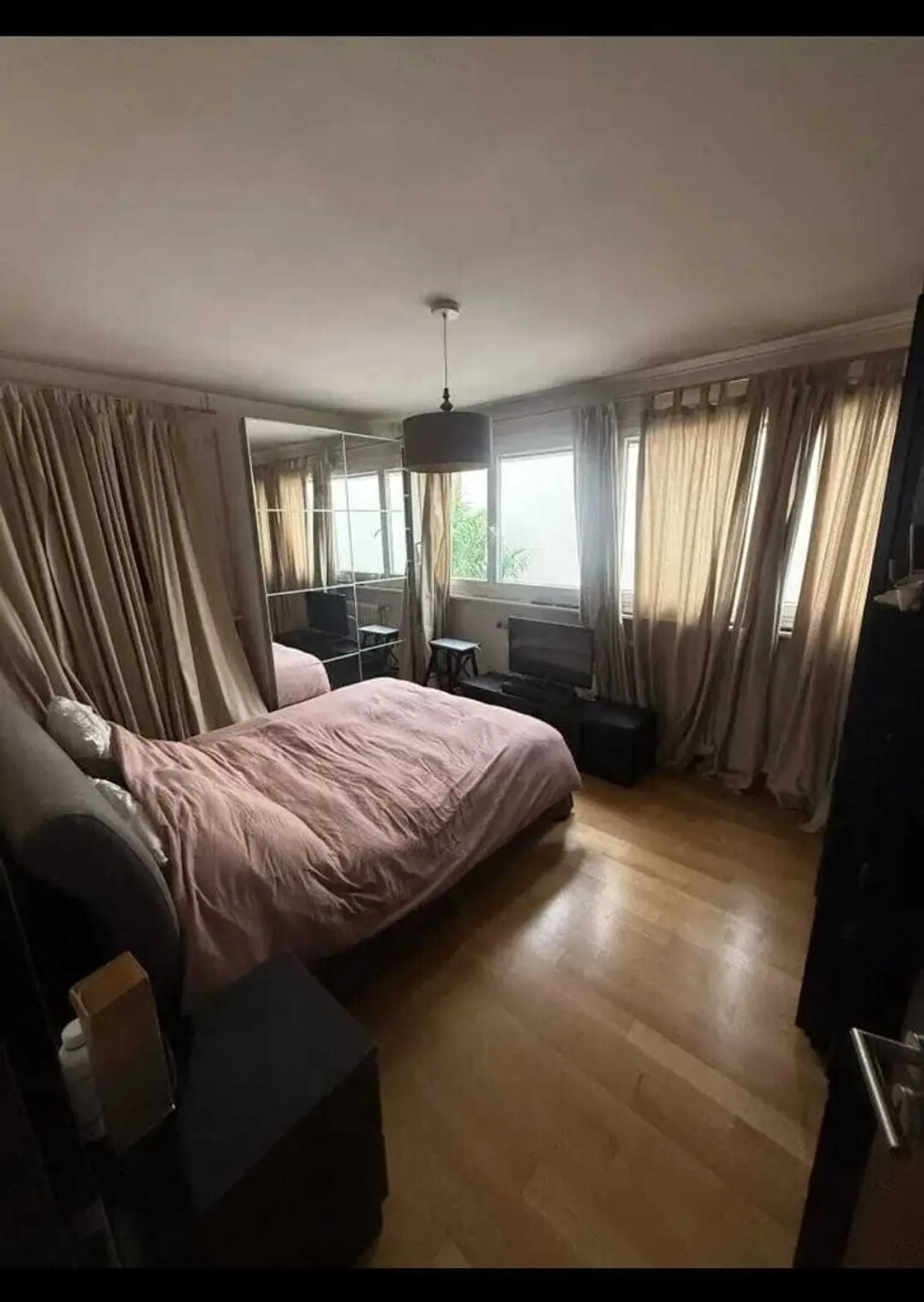 Loft Moderno Vicino agli Ospedali di Ginevra - Foto 3 di 5
