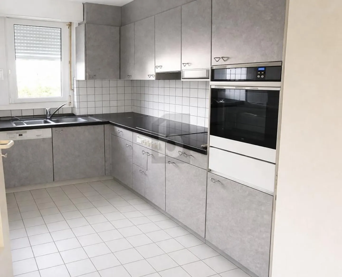 Helle Wohnung mit Balkon - Foto 4 von 6