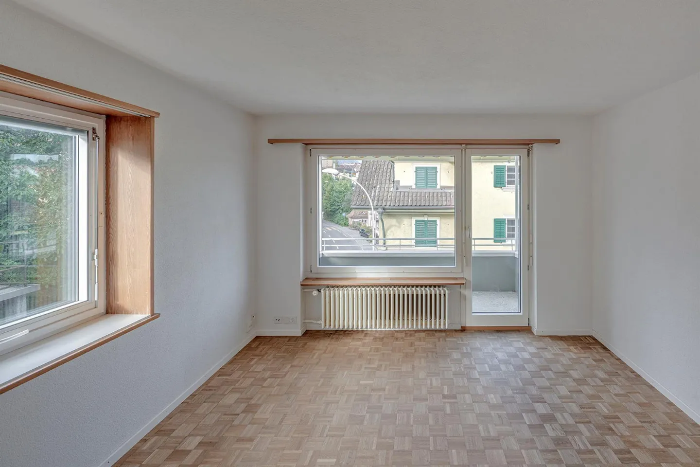 Urban, modern, close to greenery! - Photo 3 of 7