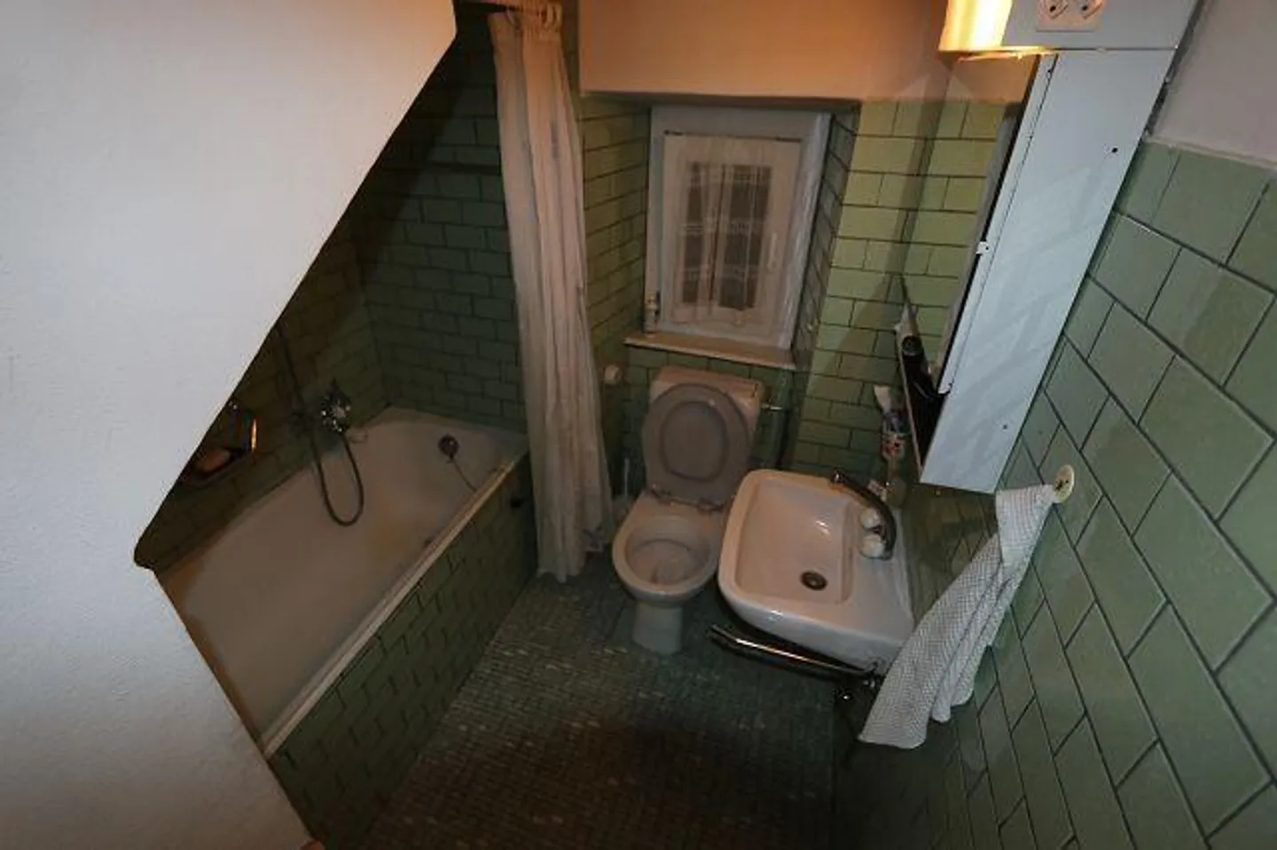 Casa di 6 stanze con giardino e rustico con terreno edificabile - Foto 15 di 37