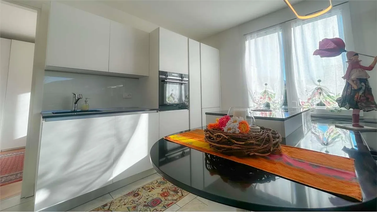 APPARTEMENT LUMINEUX DE 3,5 PIÈCES AVEC JARDIN - Photo 6 sur 12