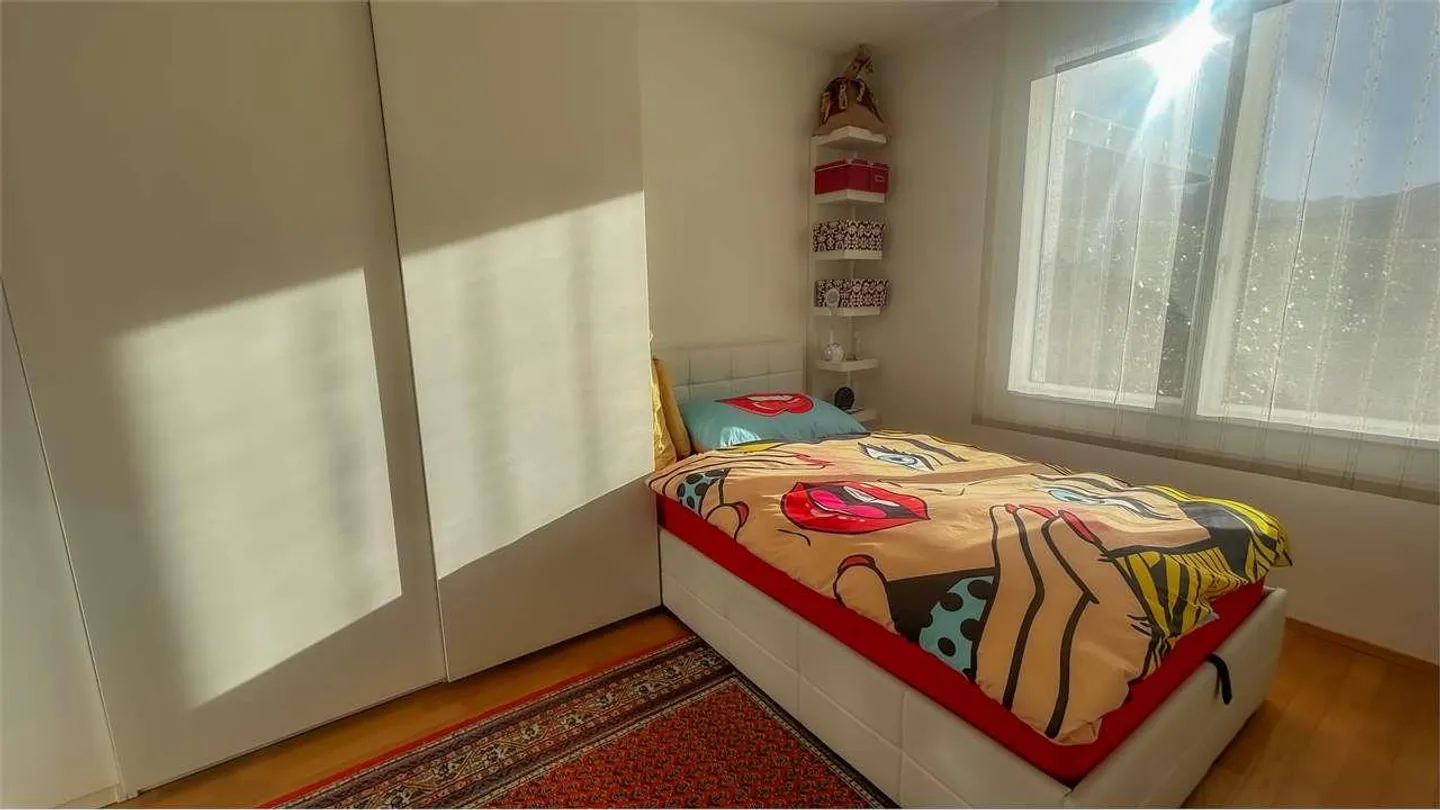APPARTEMENT LUMINEUX DE 3,5 PIÈCES AVEC JARDIN - Photo 8 sur 12
