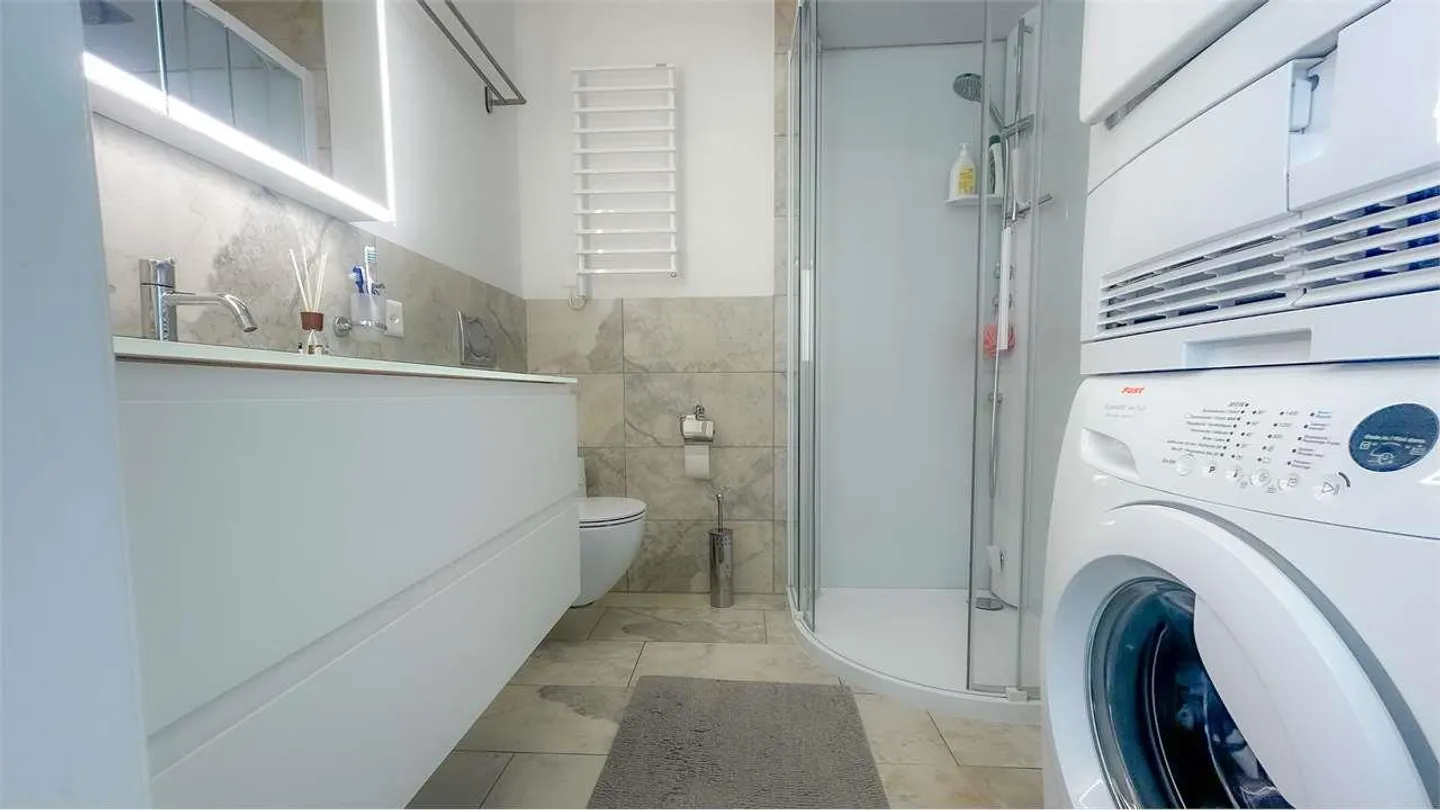 APPARTEMENT LUMINEUX DE 3,5 PIÈCES AVEC JARDIN - Photo 10 sur 12