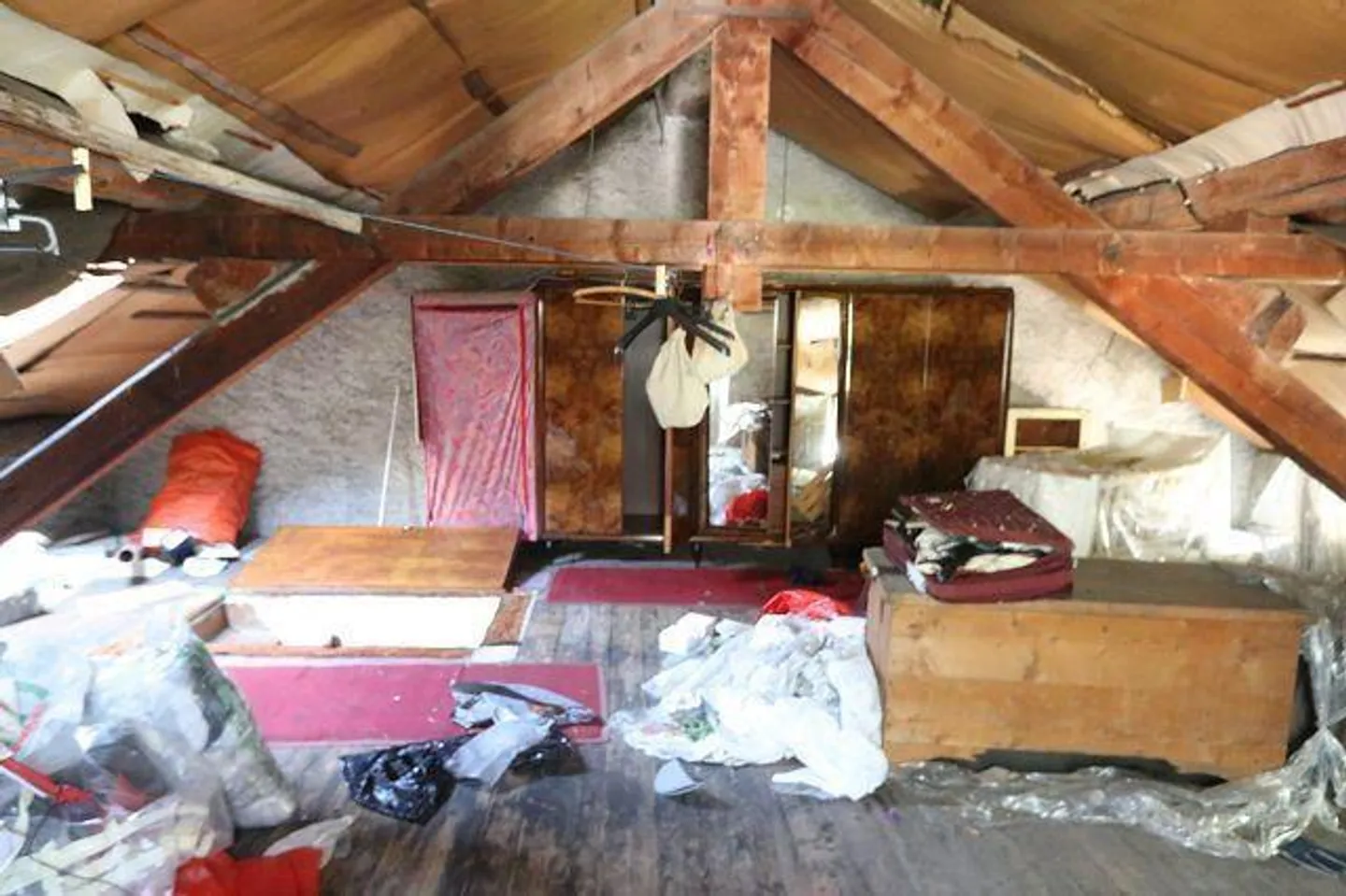Casa di 6 stanze con giardino e rustico con terreno edificabile - Foto 13 di 37