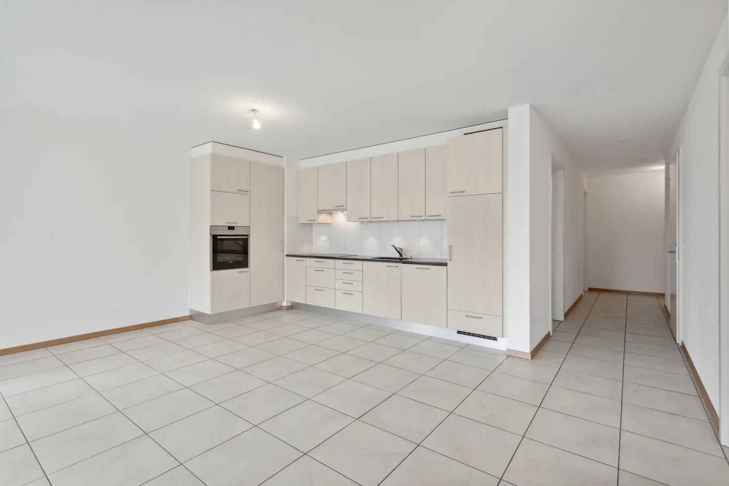 A modern apartment with everything you need - Photo 2 of 9