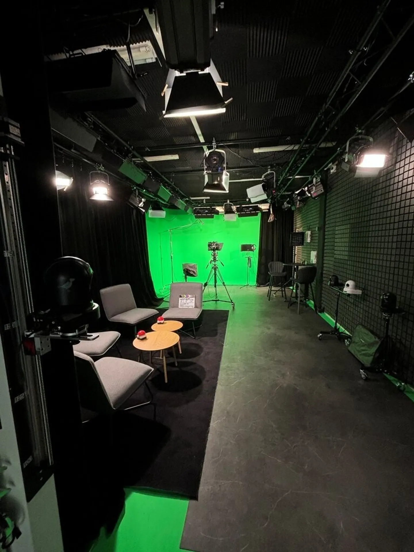 Magnificent arcade for rent - Strategic location in Fribourg - Photo 3 of 3
