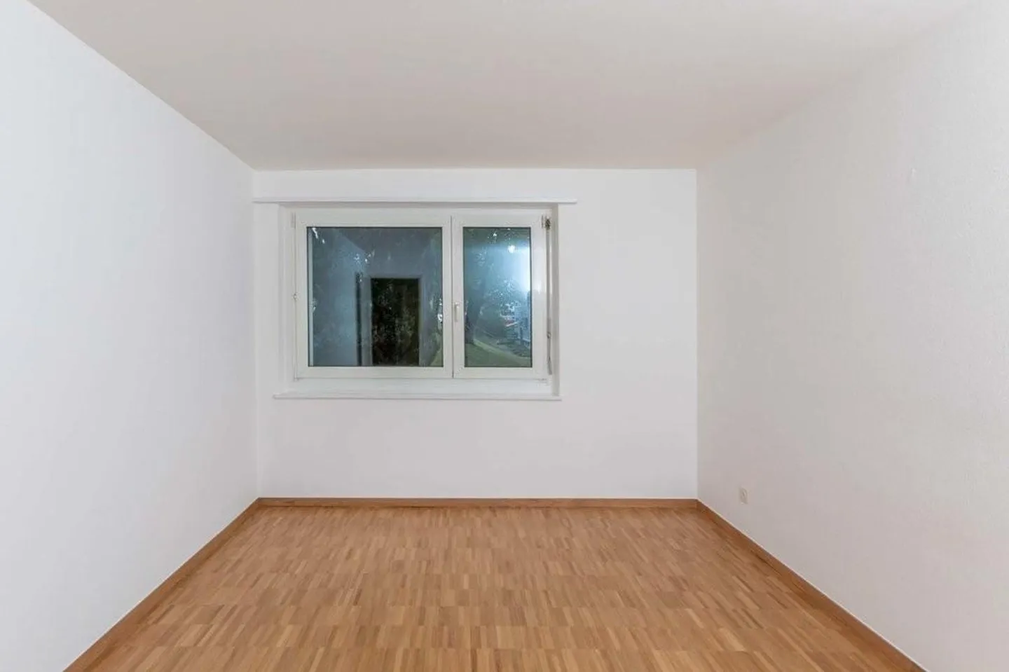 RENT WITHOUT DEPOSIT - In the popular Hardacker district - Photo 5 of 8