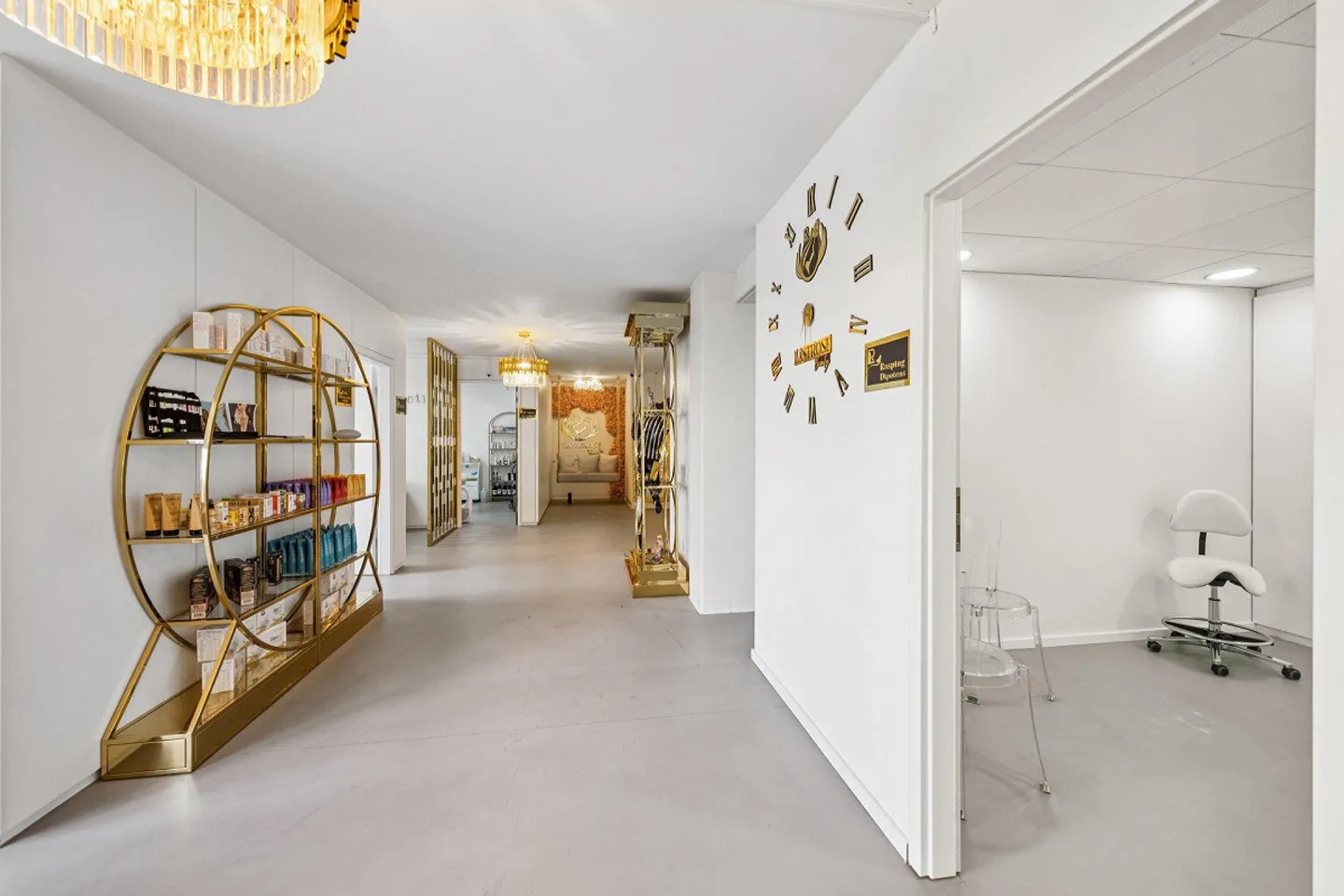 Spazio ufficio / studio attraente in una posizione privilegiata vicino al triangolo delle tre nazioni - Foto 9 di 10