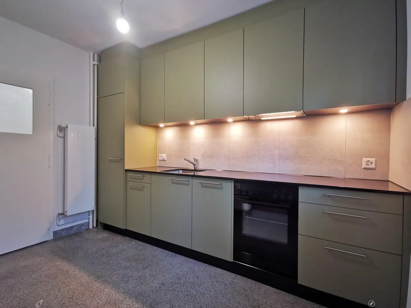 Appartement lumineux de 3 pièces avec balcon sur la rue General-Dufour à Biel - Photo 2 sur 13