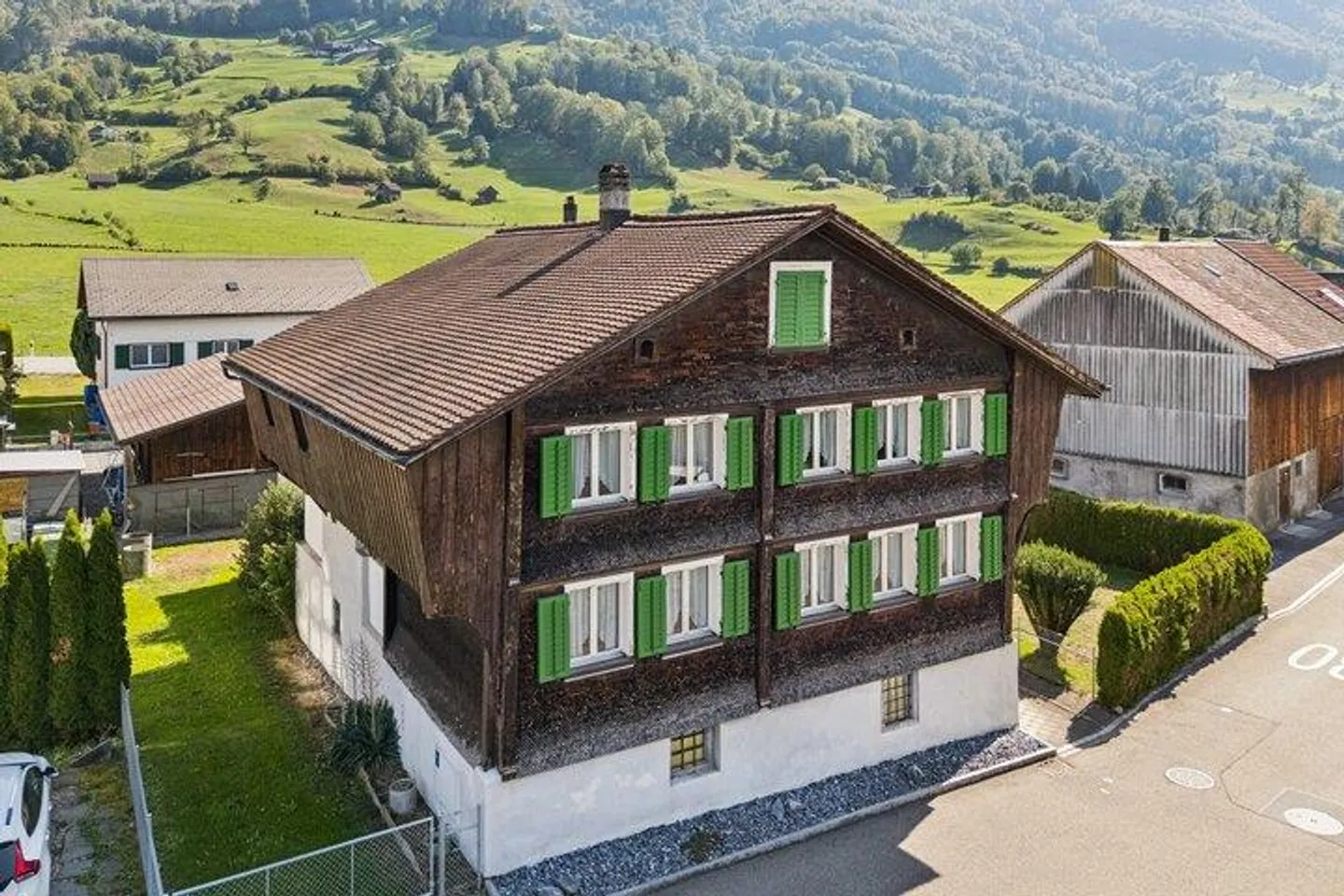 MAISON INDIVIDUELLE DE 6,5 PIÈCES AVEC VUE SUR LES MONTAGNES DE SAINT-GALL - Photo 1 sur 8