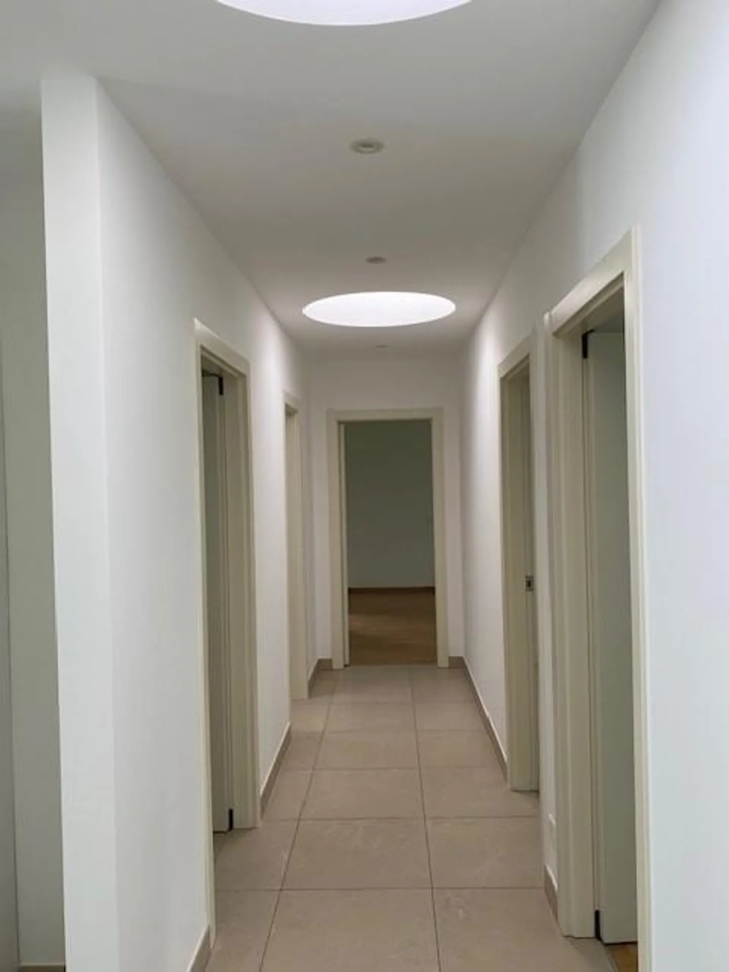 Appartamento di Lusso con Vista Lago - Foto 8 di 19