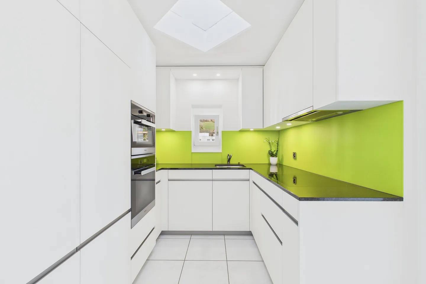 VIVERE CON UNA VISTA - CHARMANTE MAISONETTE-APPARTAMENTO PENTHOUSE A BOLLIGEN - Foto 3 di 8